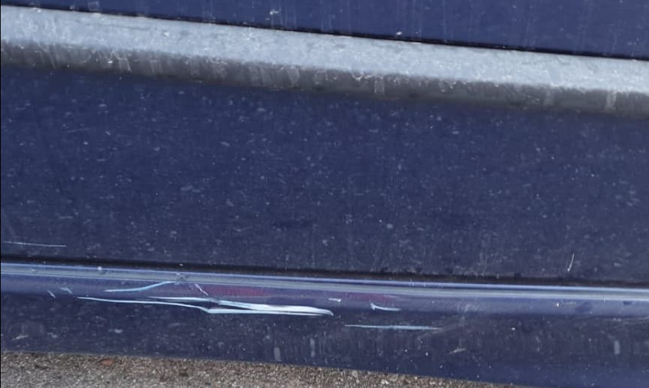 BMW 318i Coupe Cabrio Baujahr 1996 Kratzer Leiste