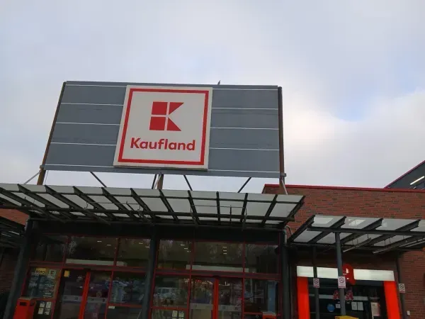 Eingang vom Kaufland in Duisburg Hamborn.