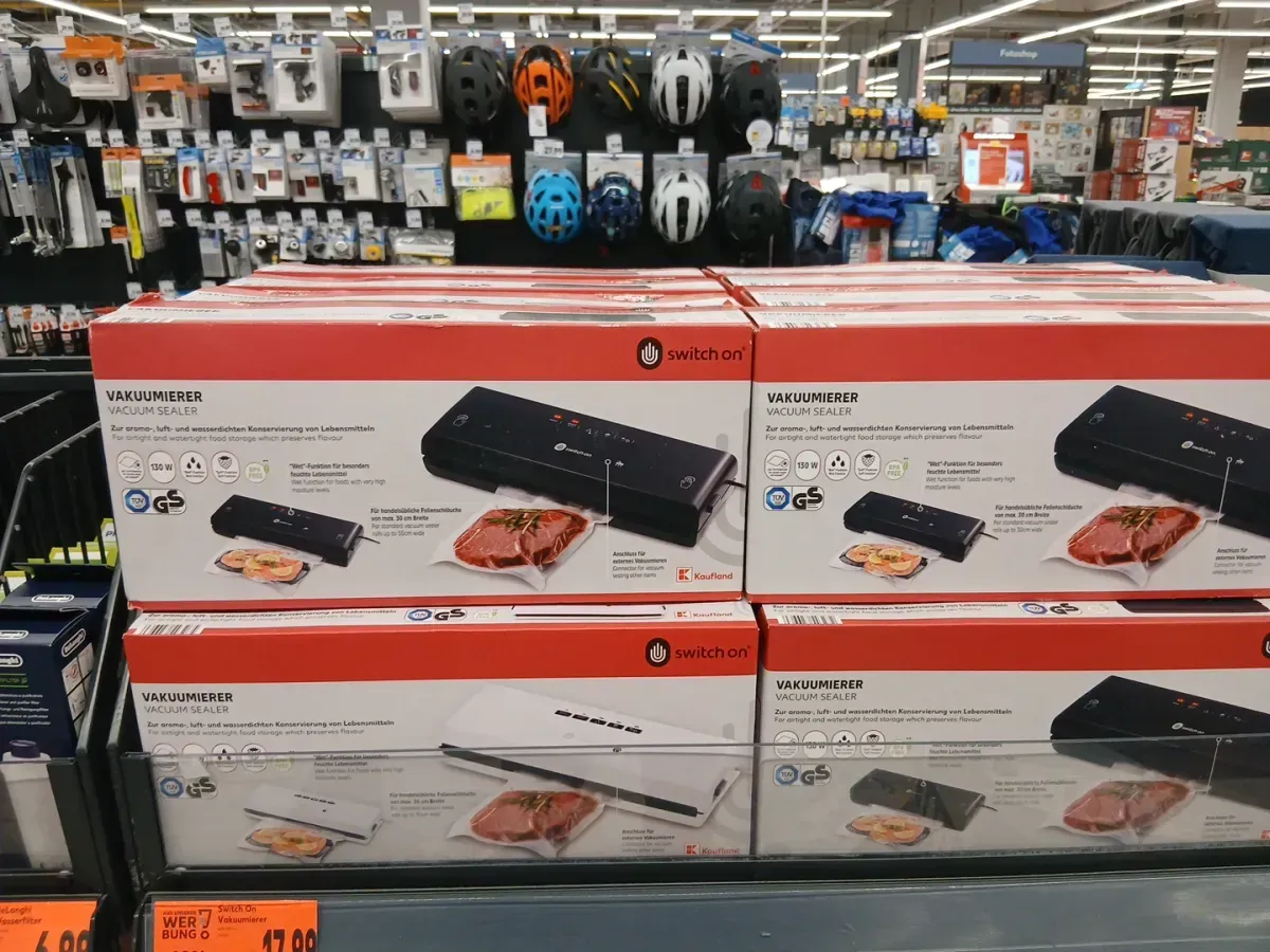 Vakuumierer im Kaufland Markt.