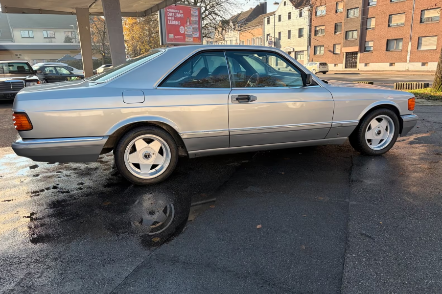 mercedes-benz-420-sec-126-baujahr-1986-fahrerseite-120126