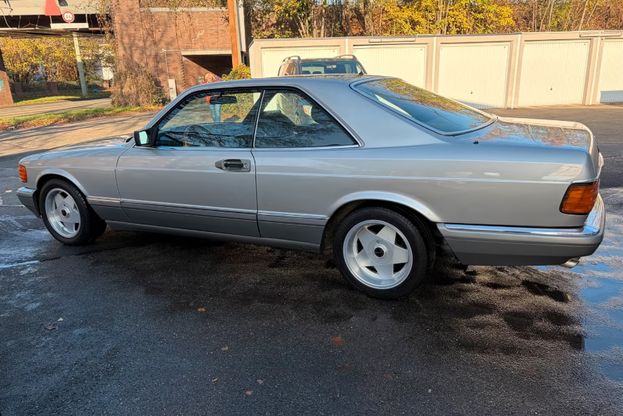 mercedes-benz-420-sec-126-baujahr-1986-silber-fahrerseite-120122