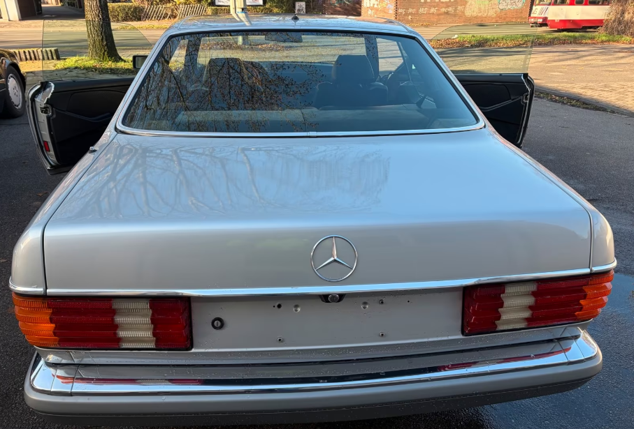 mercedes-benz-420-sec-126-baujahr-1986-silber-heck-türen-heckscheibe-120129