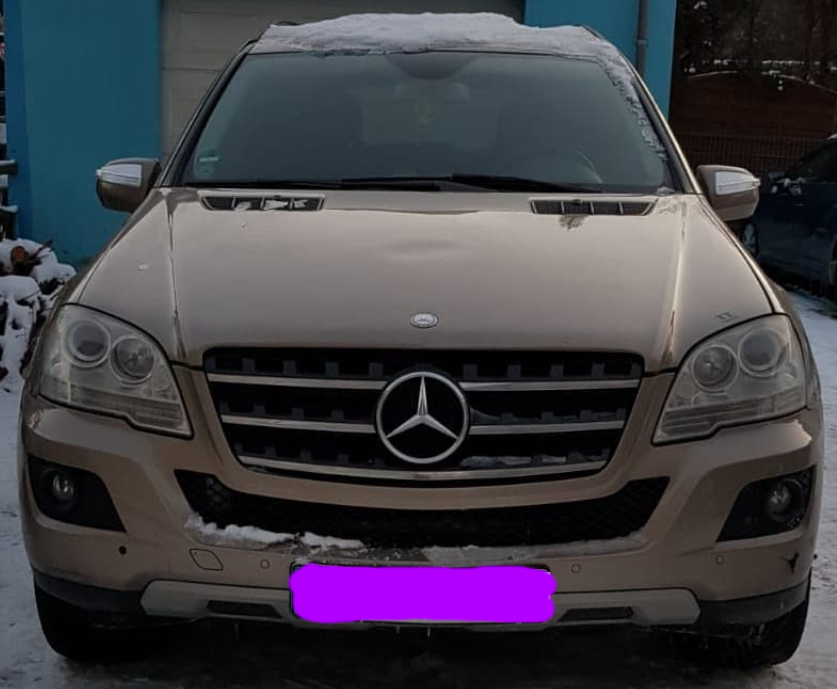 Mercedes Benz ML 280 CDI Baujahr 2007 Farbe Gold Frontansicht