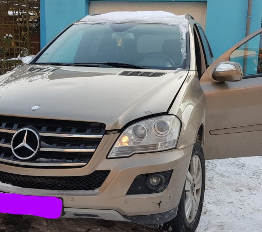 Mercedes Benz ML 280 CDI Baujahr 2007 Farbe Gold Frontansicht Motorhaube Scheinwerfer