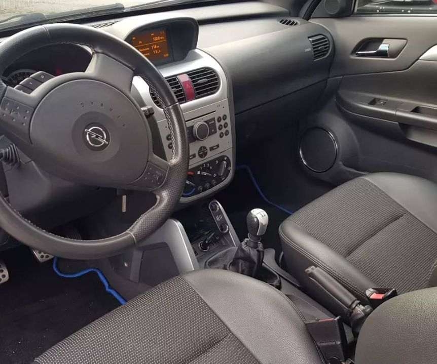 Opel Tigra Twin Top 1.8  2008 Innenraum