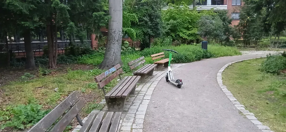 Sitzbänke Park Hamborn.