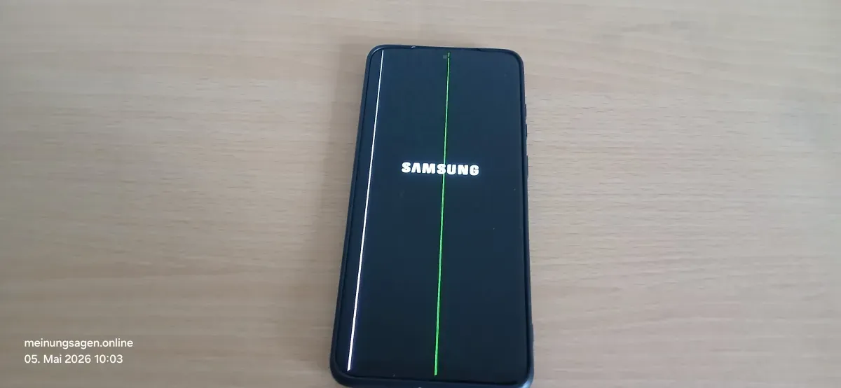 Samsung Galaxy Plus S20 Display Startet Schwarz