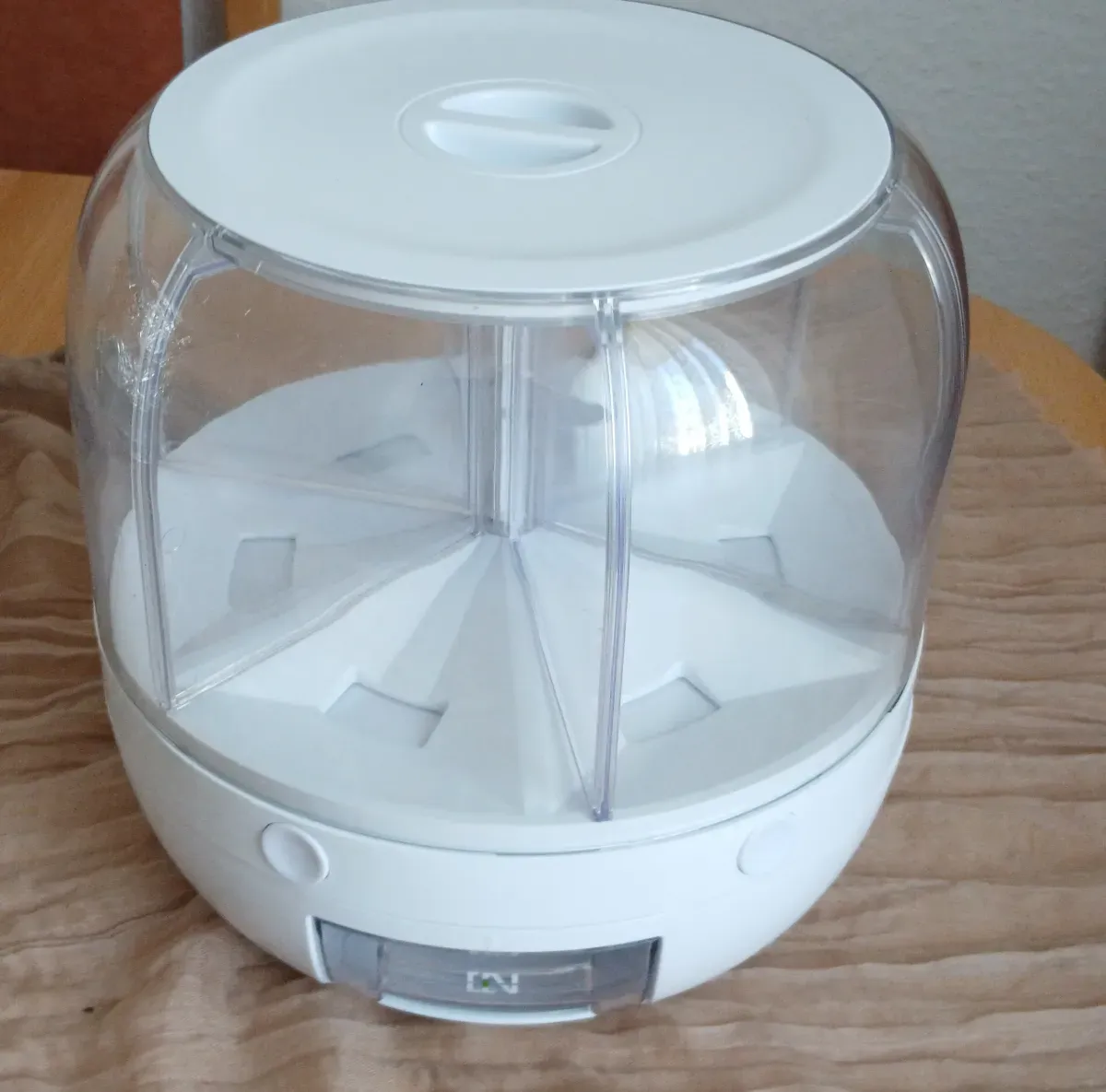 Weiße rotierende Getreidespeicherbox