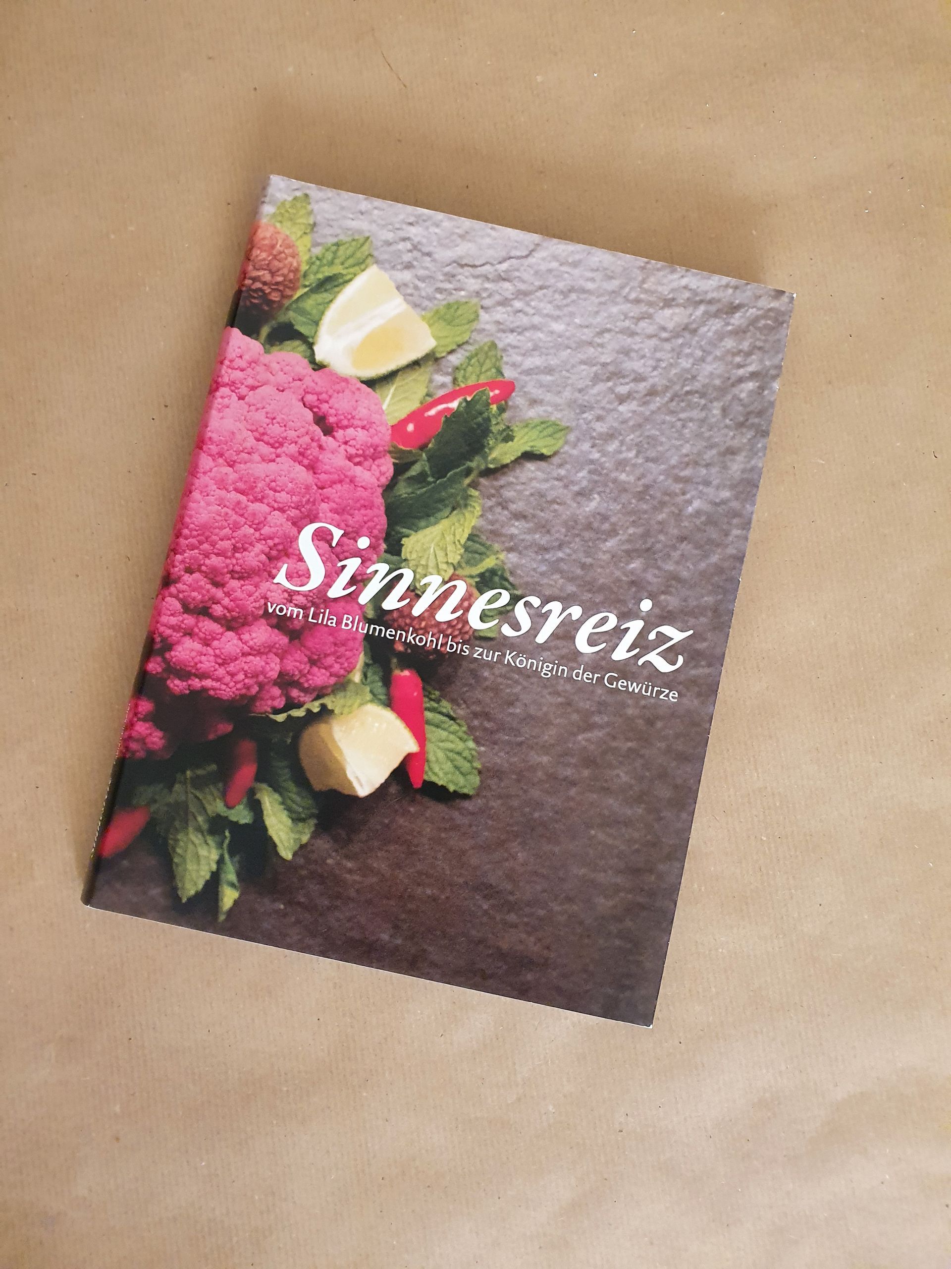 Designobjekt von Fabian Eickeler
Titel: Kochbuch 