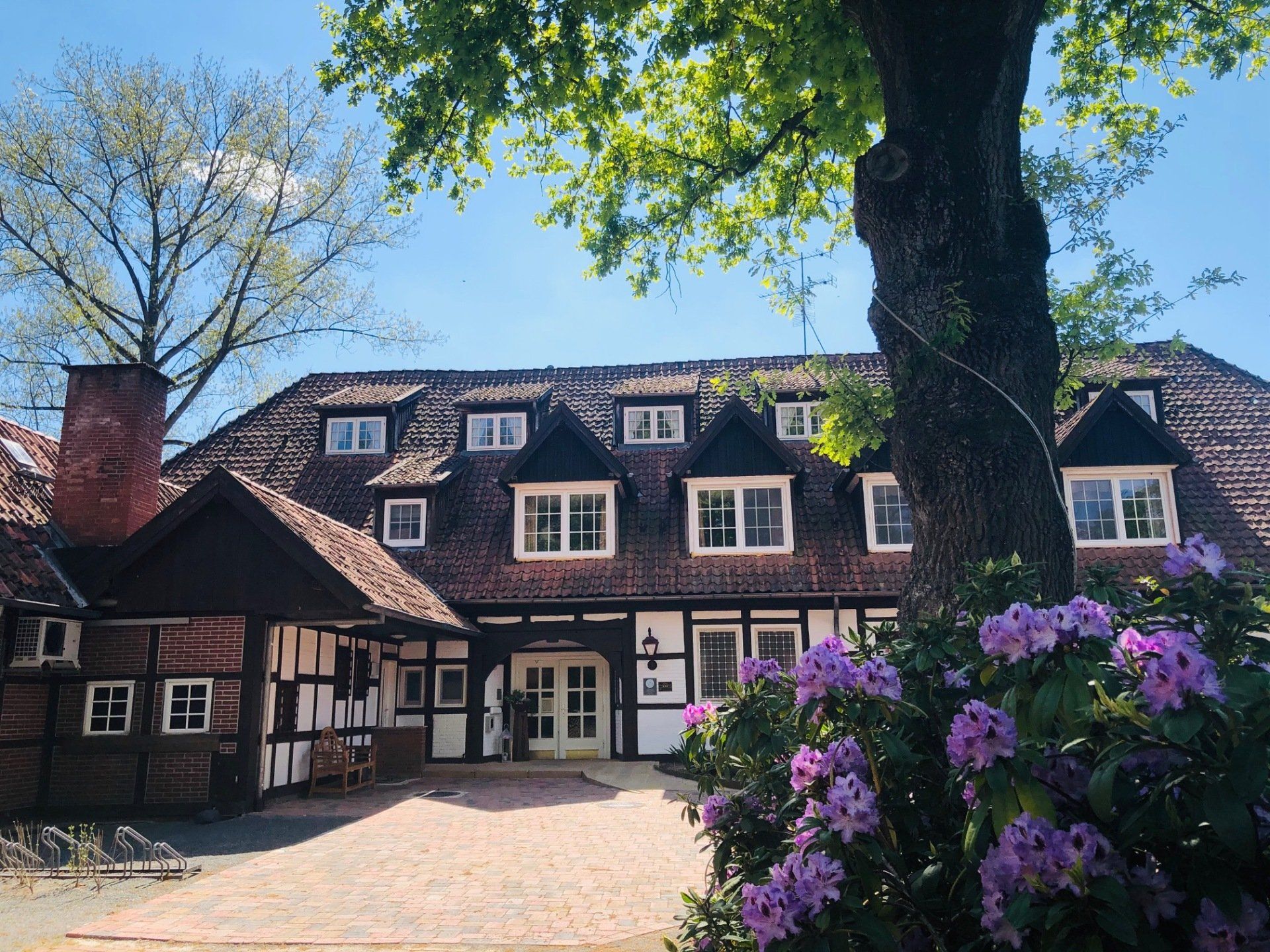 Gutshof im Oertzetal, Hotel und Restaurant mit Bootsanleger und Kegelbahn