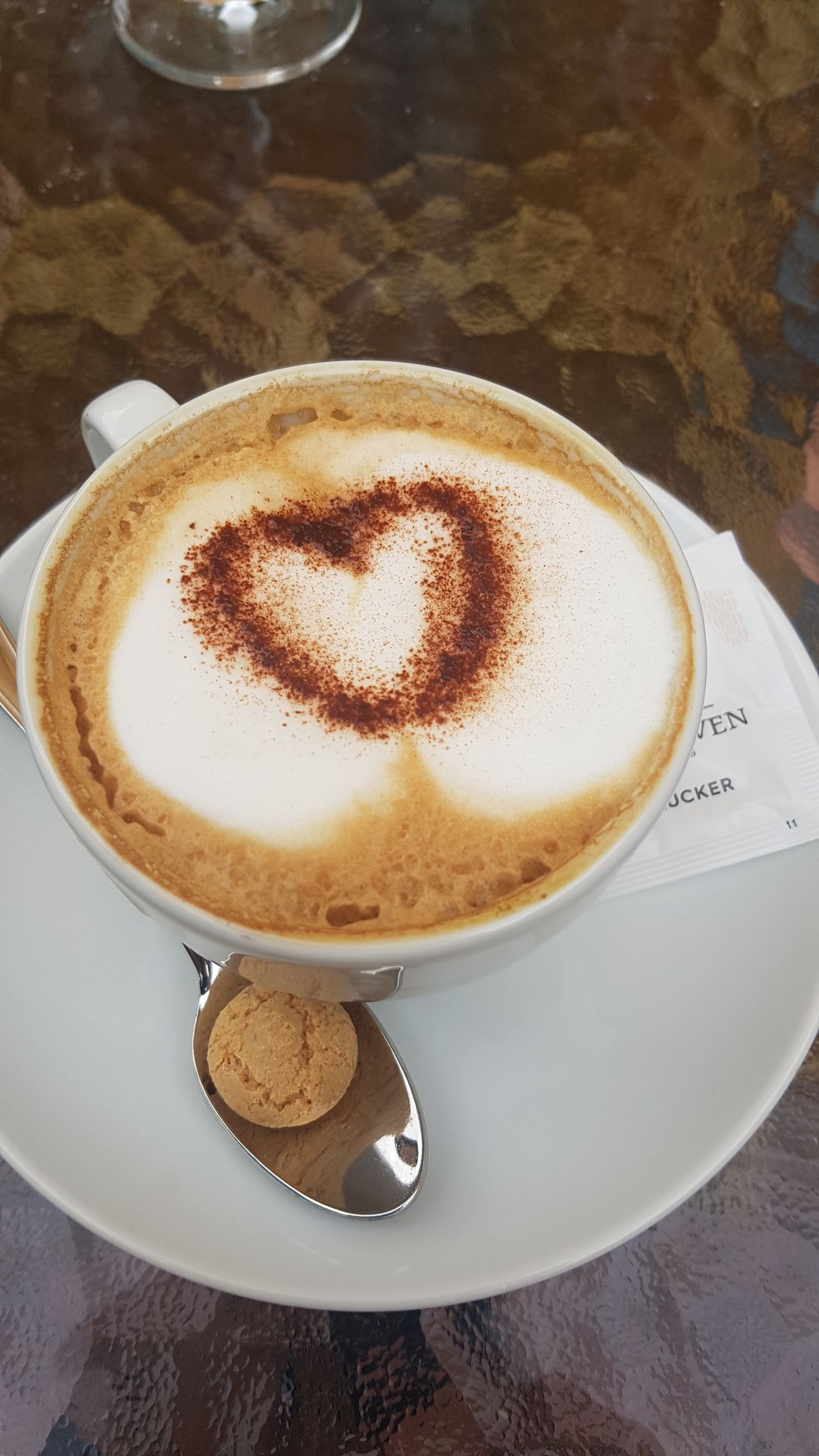 Durch die Bestimmung meiner Gene esse ich genau die Mengen an Kohlenhydraten, Proteinen und Fetten, die mein Körper benötigt, um einen optimalen Stoffwechsel zu gewährleisten.