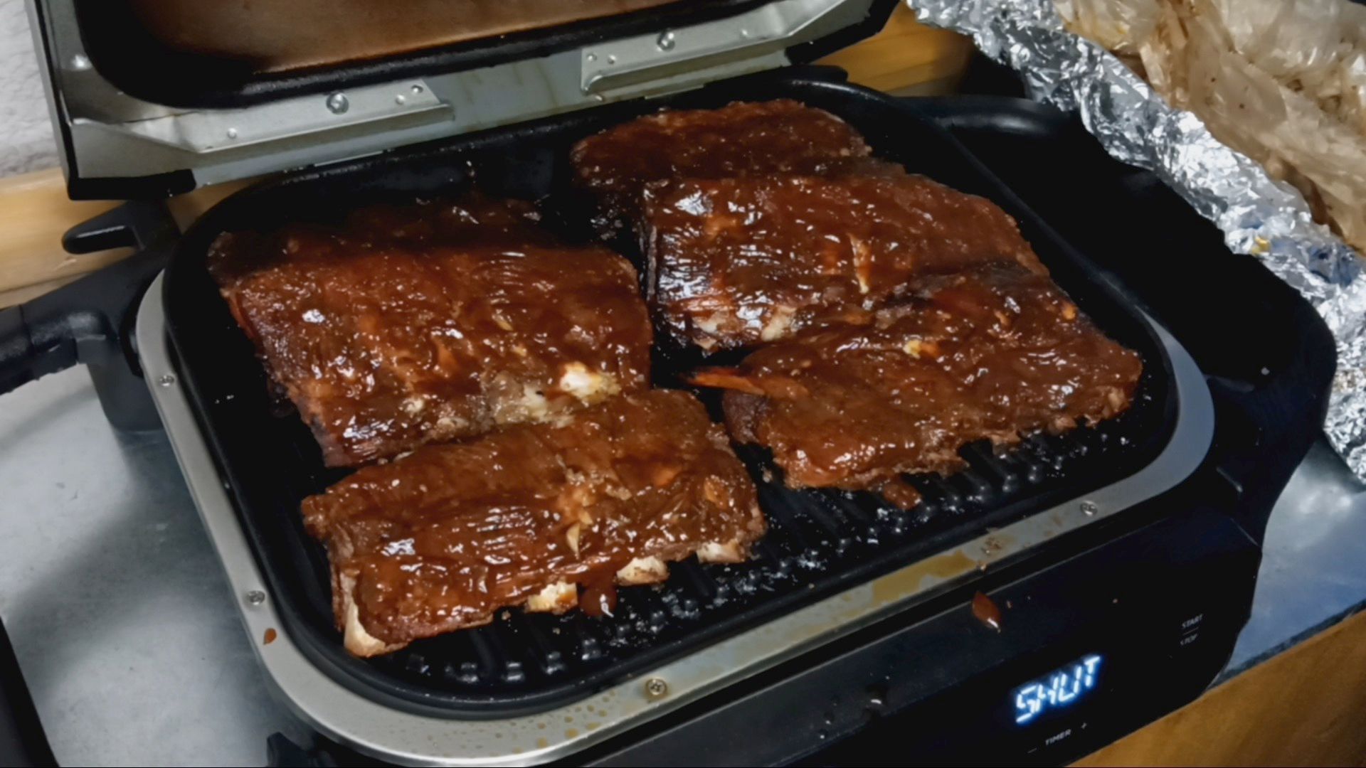 123 Spareribs geräuchert vom Grill