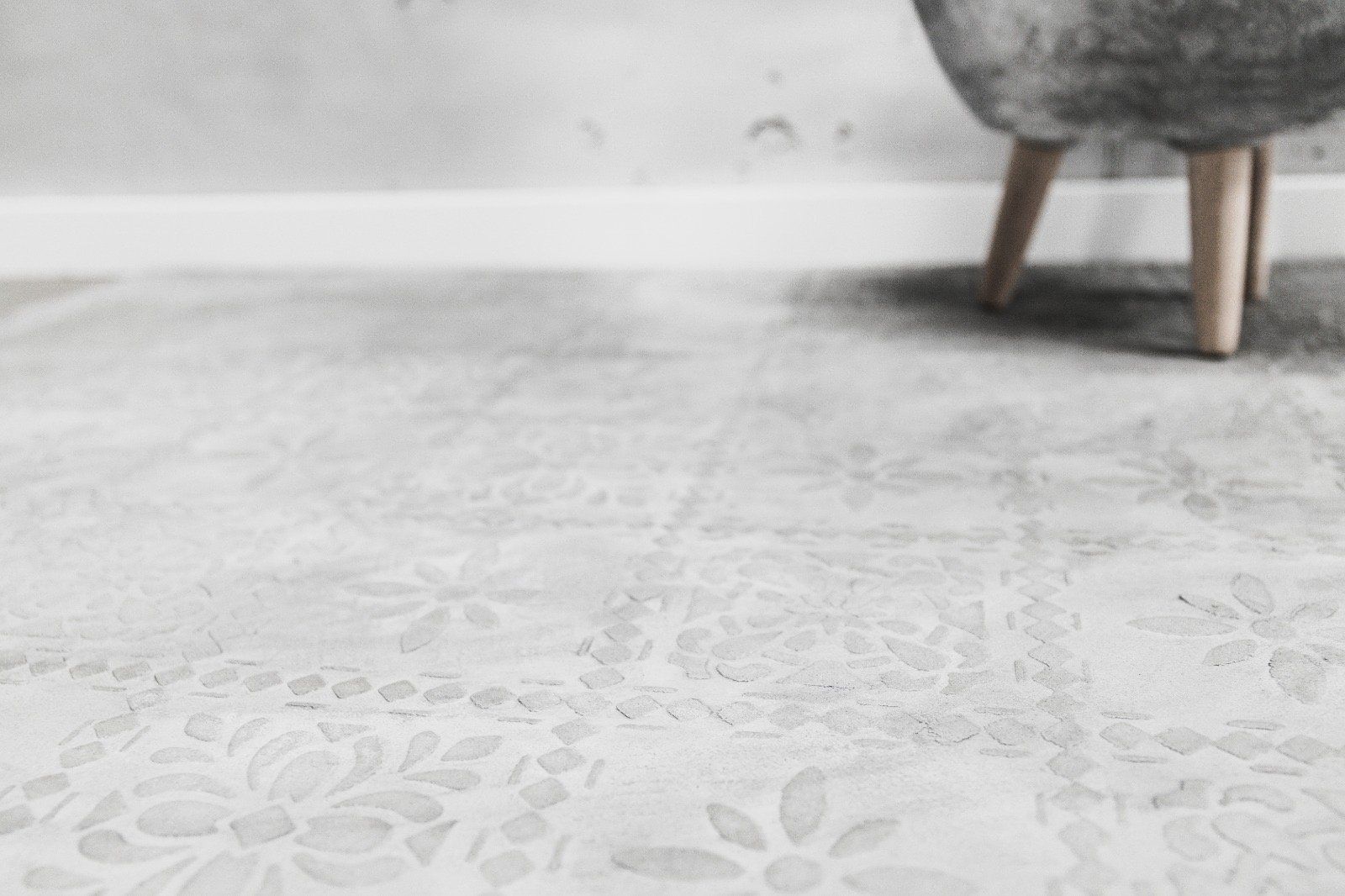 fugenlose-waende-böden-und-möbel-durch-mineralische-beschichtung