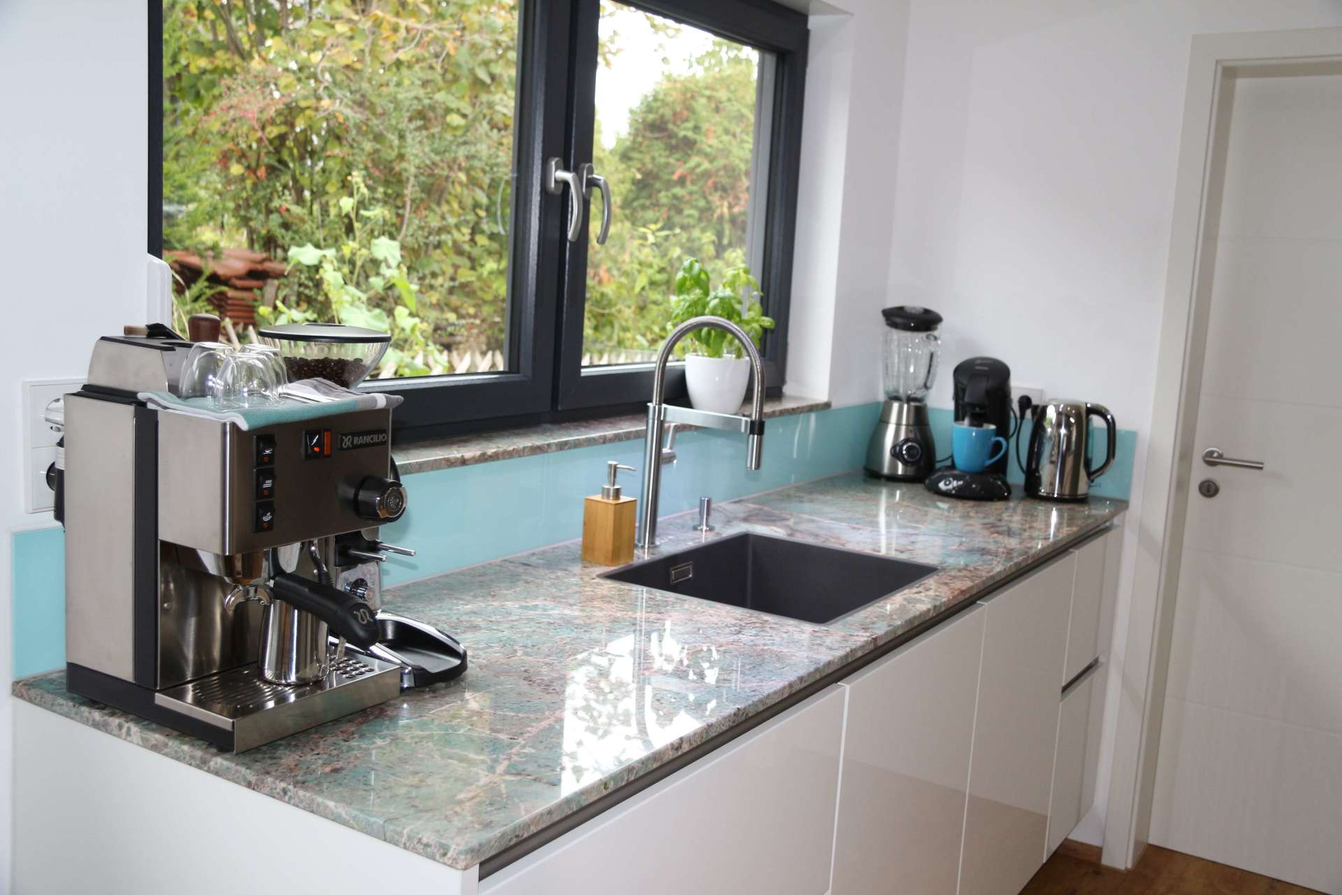 Reutter Natursteine Calw Küchen