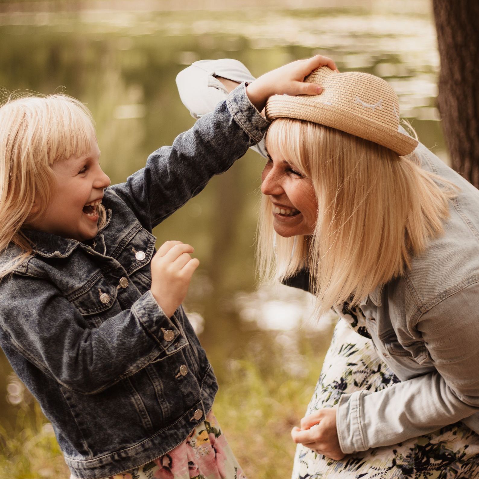 Mutter und Tochter