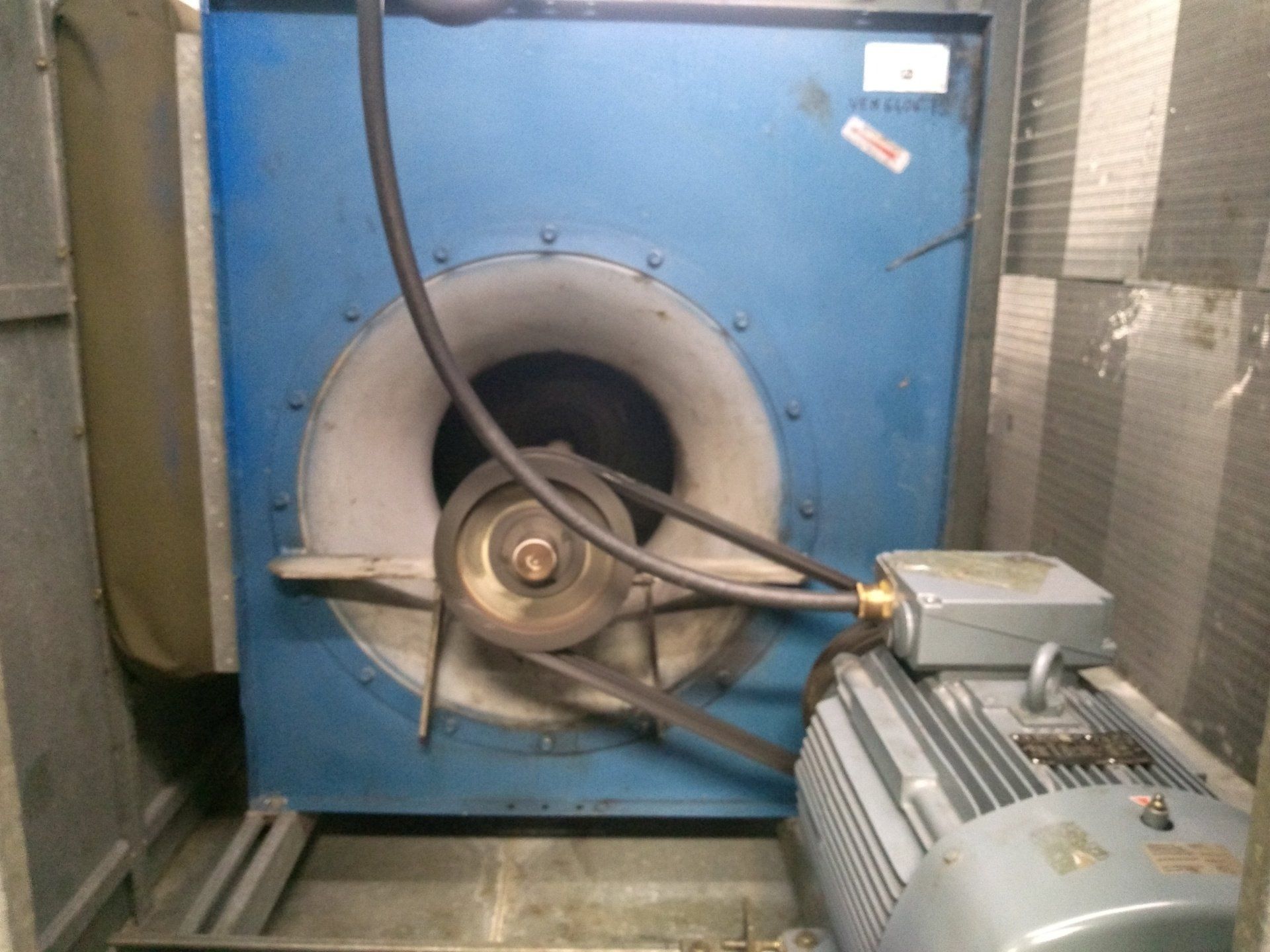 Ventilateur poulie-courroie