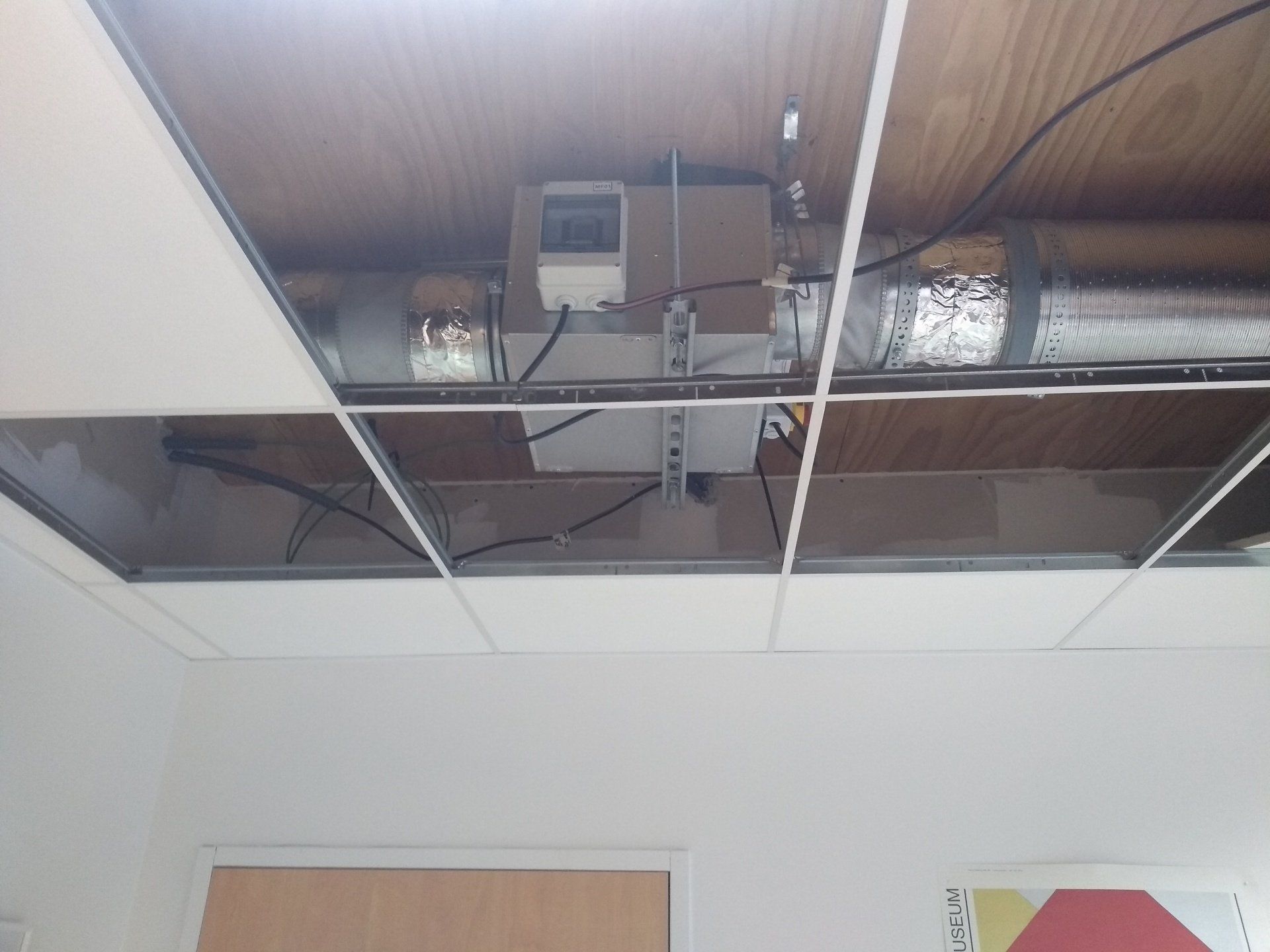 Caisson VMC sur détecteur de présence