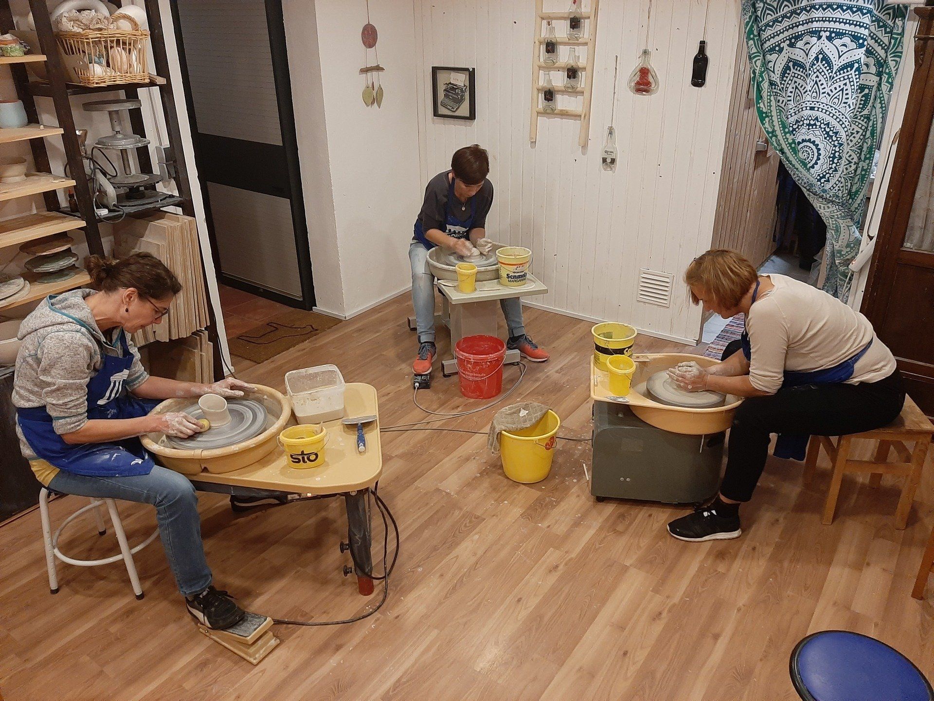 Töpfern, Keramik bemalen,