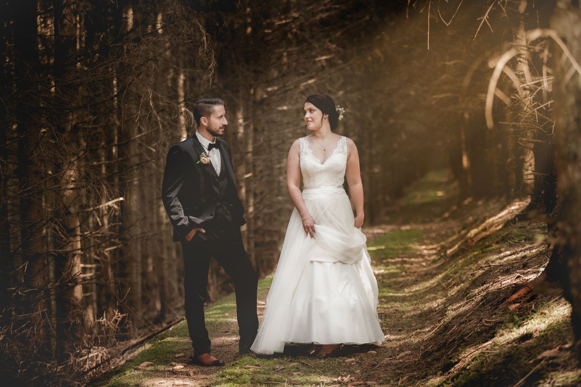 Hochzeit im Standesamt Geisingen mit anschliessenden Fotoshooting im Wald.