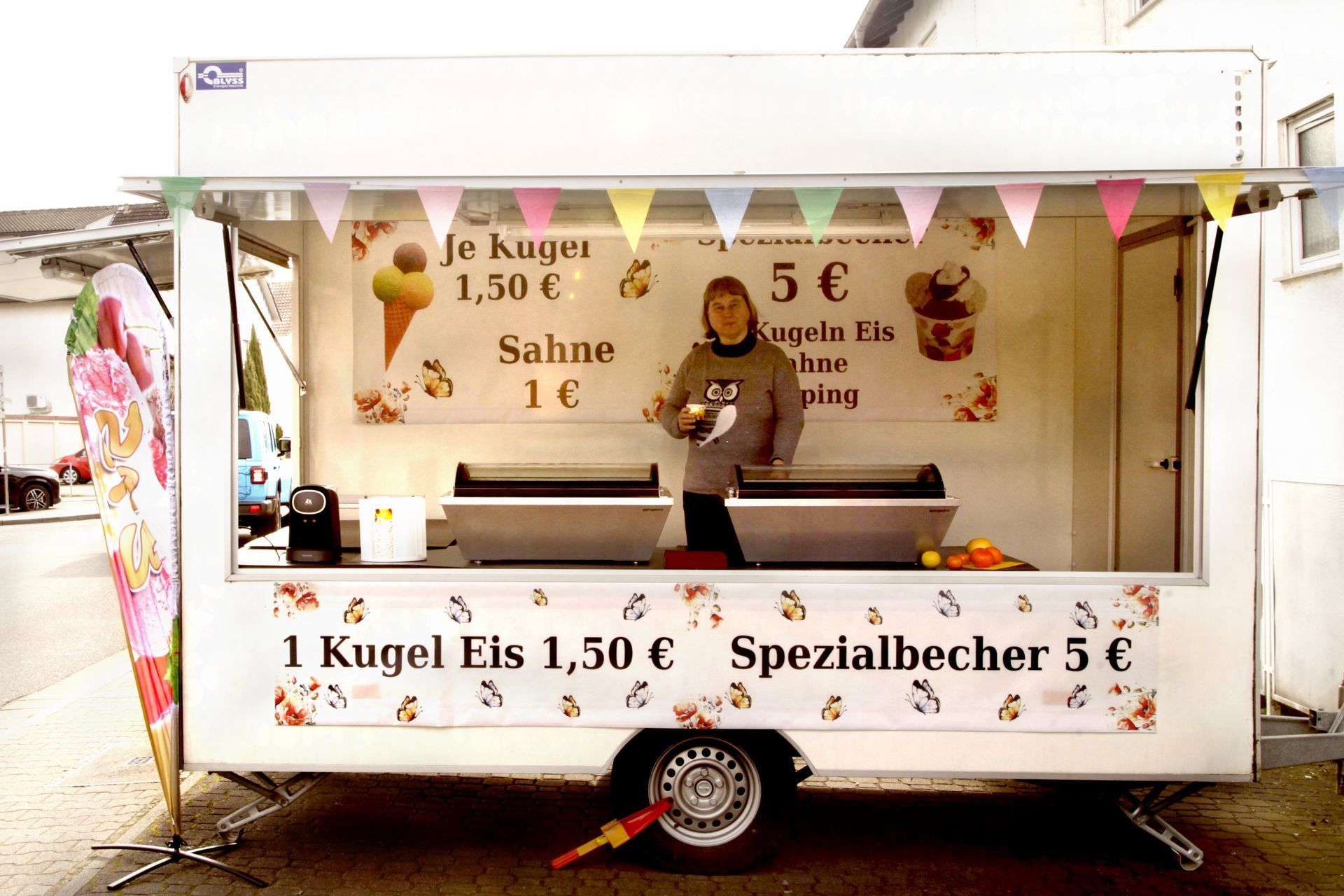 Partyservice und Eismobil für Hochzeiten und Schulfeste