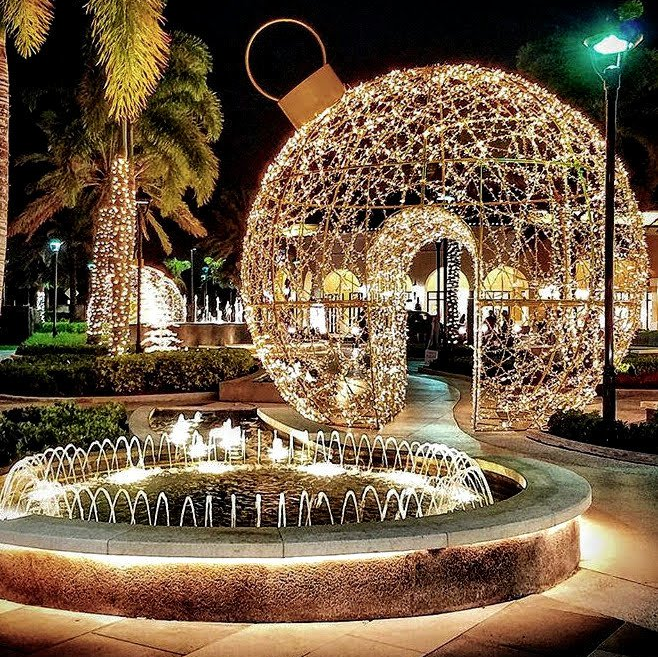 Commercial holiday installation Sunrise, FL