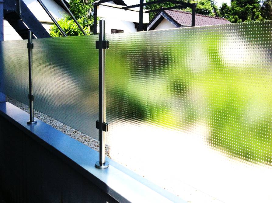 Decker Glasbau 02242-3033 ~ Alles aus Glas im Aussenbereich