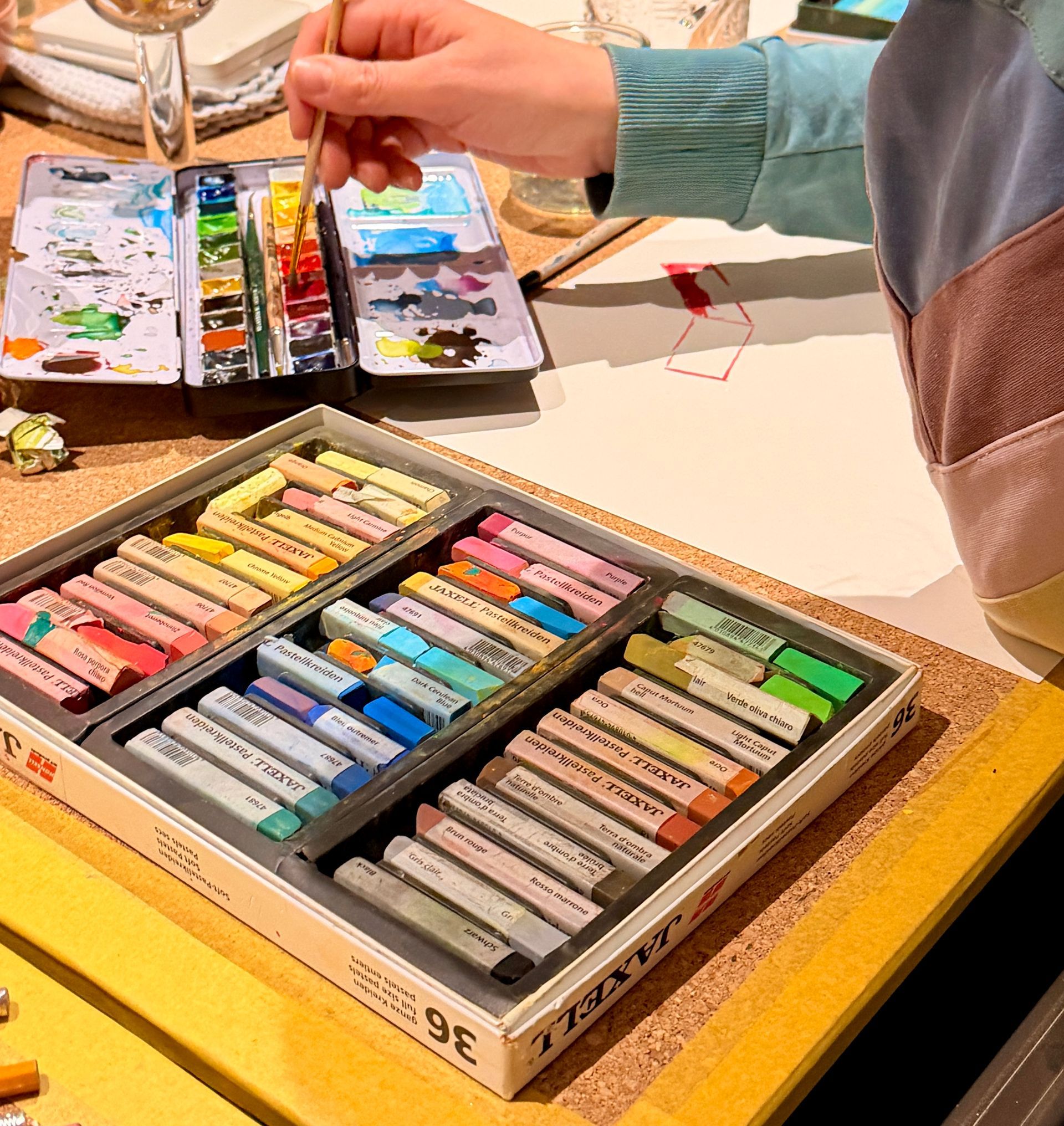 Tiefgang durch Kreativität: Gottes Stimme durch Farben und Formen hören