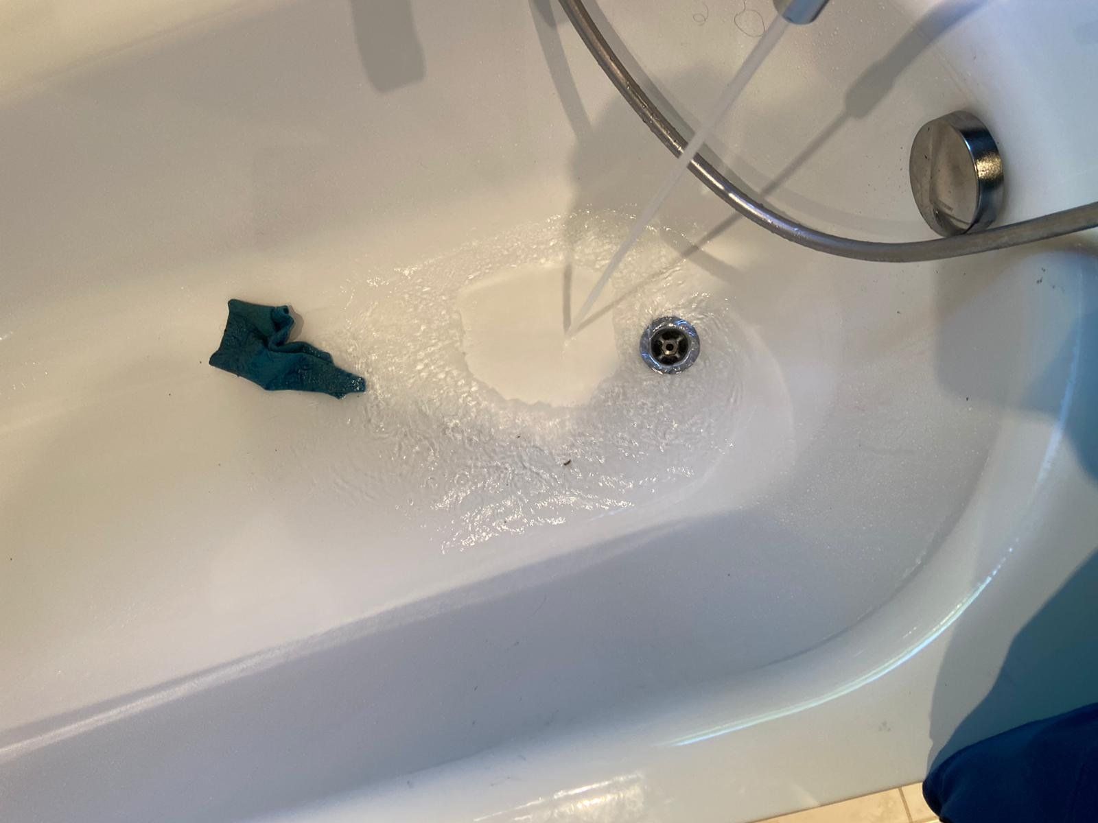 Badewanne Abflussrohr frei