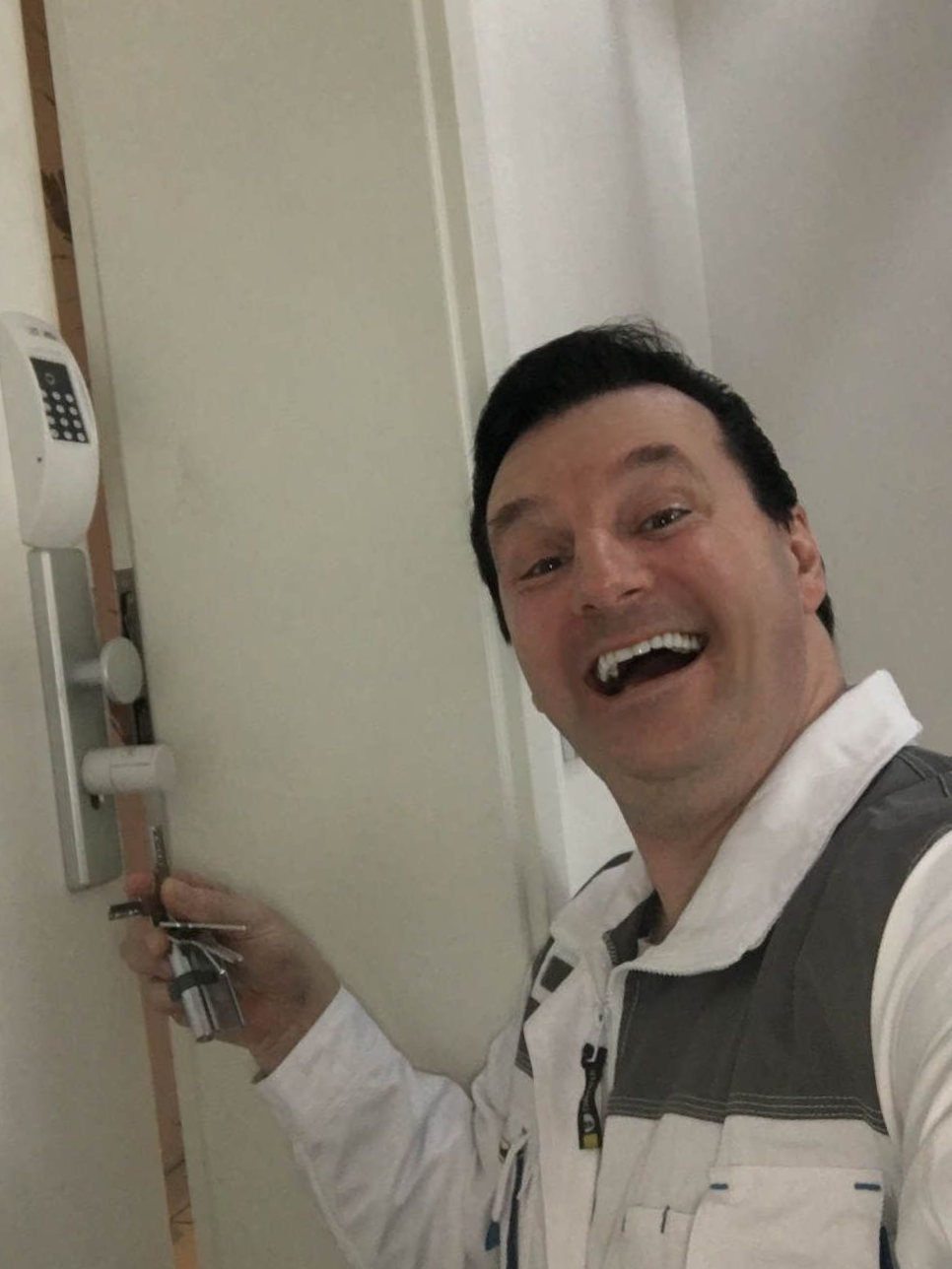 Schlüsseldienst Oberbruch - Tag & Nacht erreichbarer Notdienst Monteur - Hier Foto aus Heinsberg