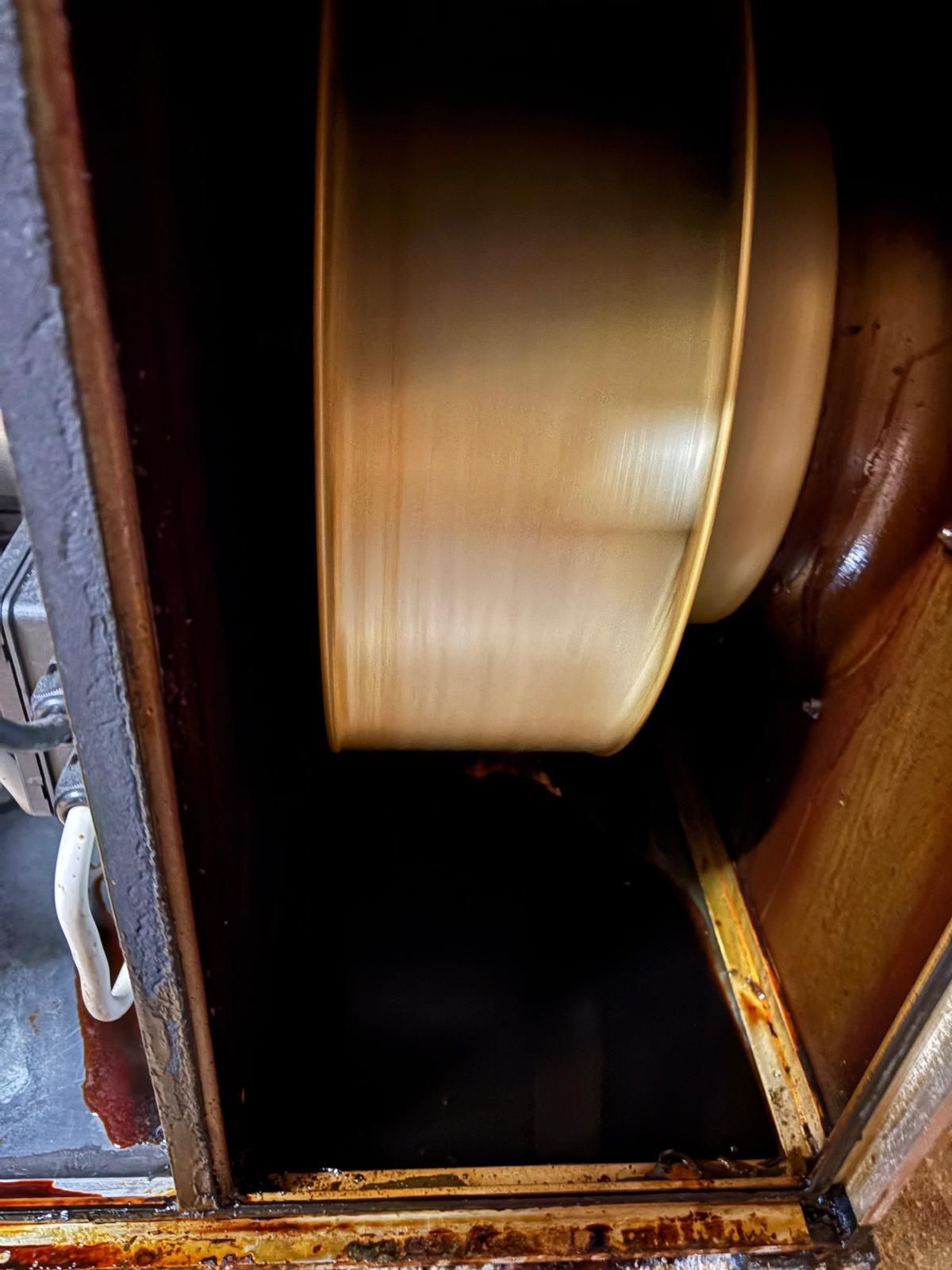 So sieht ein Motor nach zwei Jahren ohne Reinigung aus – deshalb ist eine jährliche Reinigung so wichtig!