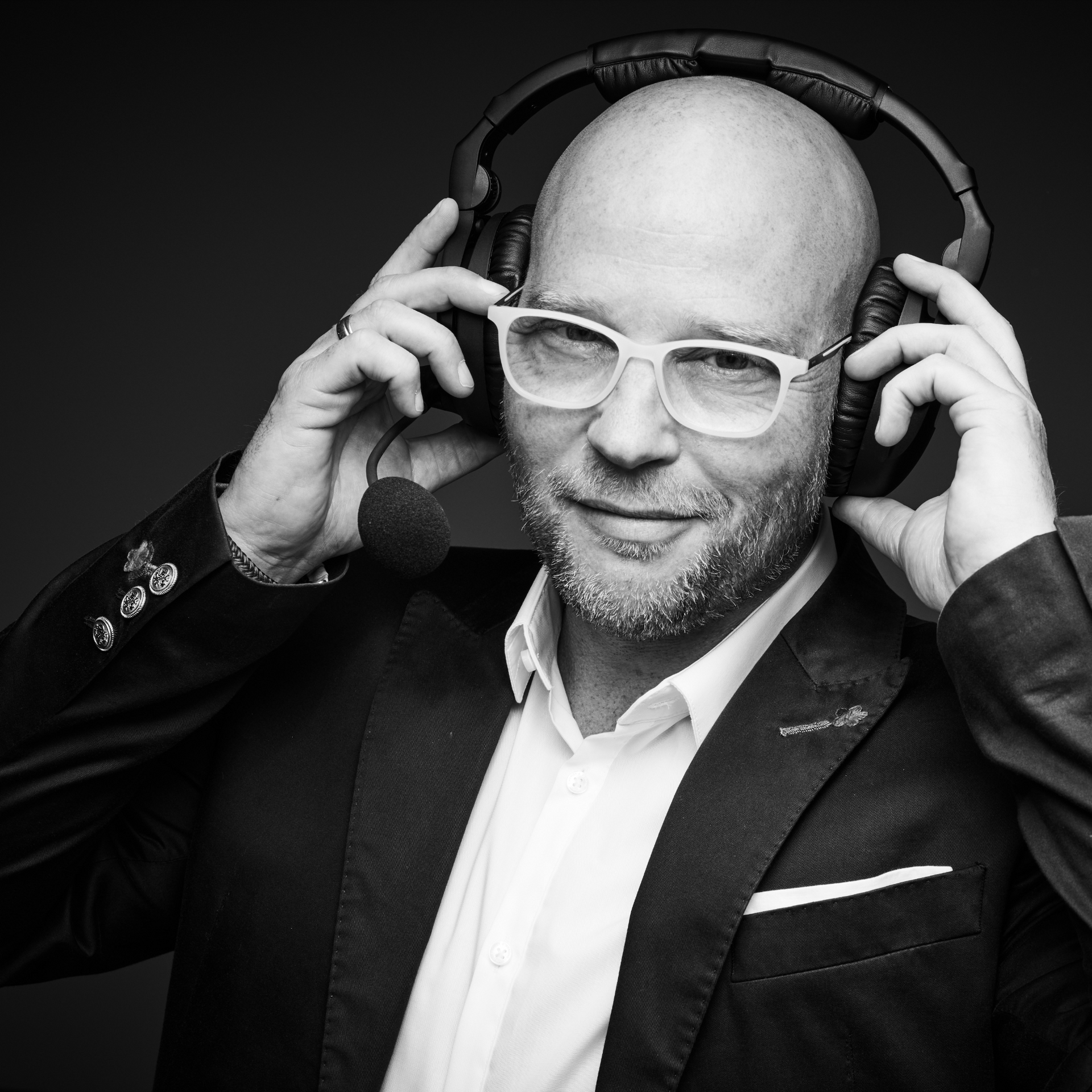 Foto Audiograf Ingo Stoll, Profil mit Headset (Sennheiser)