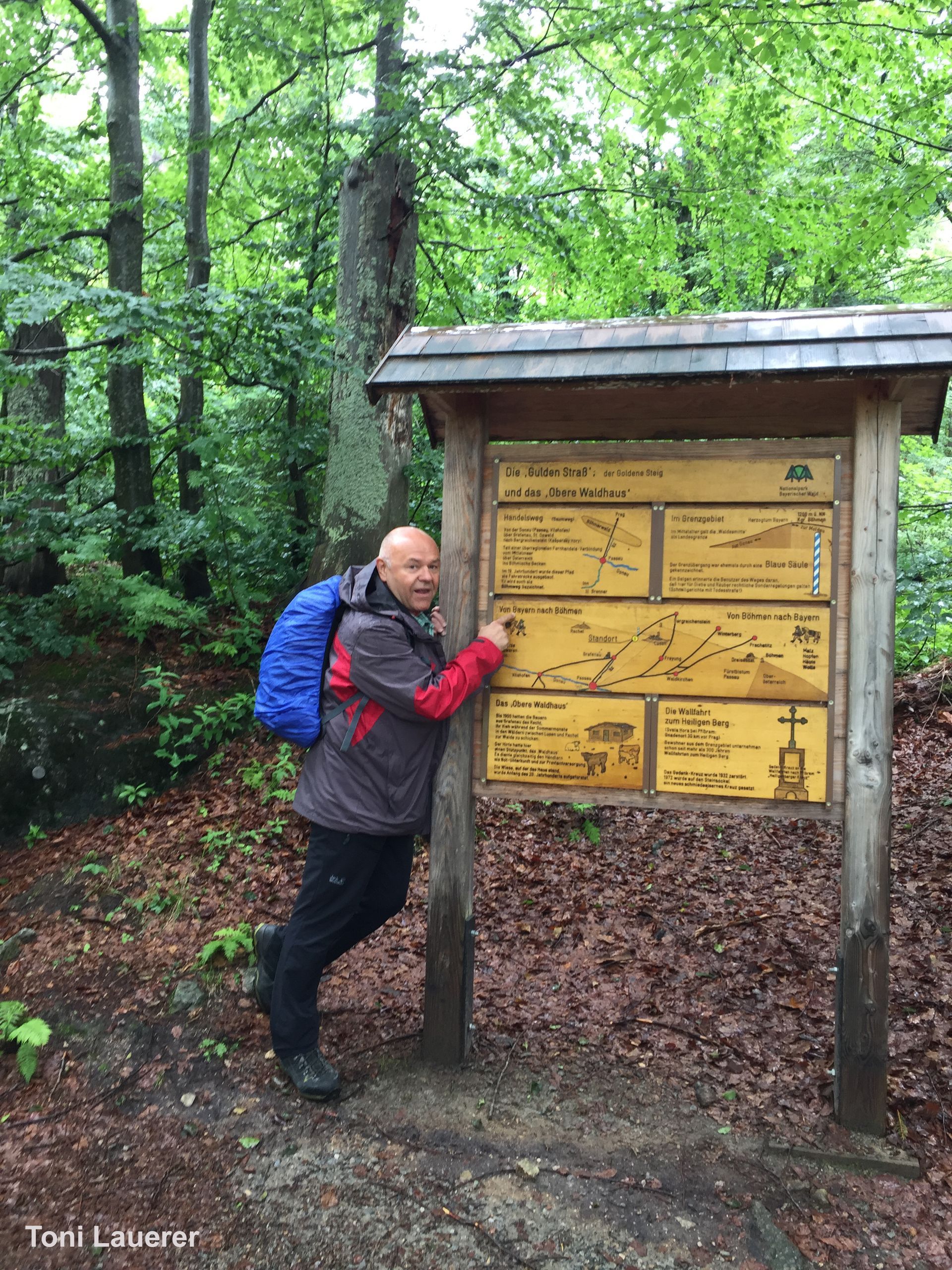 Toni Lauerer beim Wandern