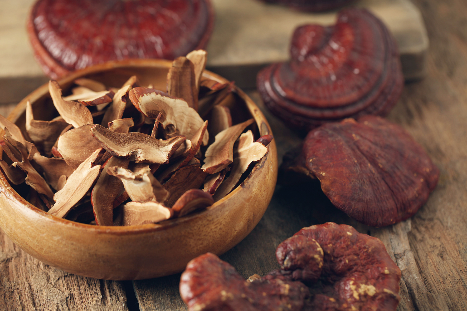 (C) tarapong srichaiyos/Shutterstock