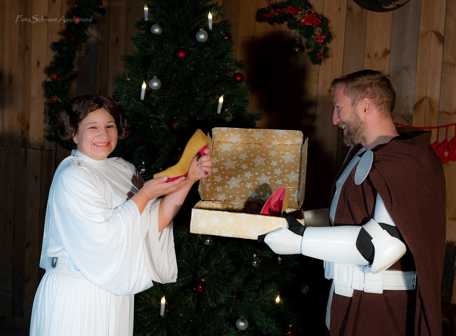 Star Wars; Shooting; Scheune; Scheunenshooting; Weihnachten; Christmas; xmas; Geschenke; Geschenk; presents; Schuhe; shoes; Leia; Obi-Wan;