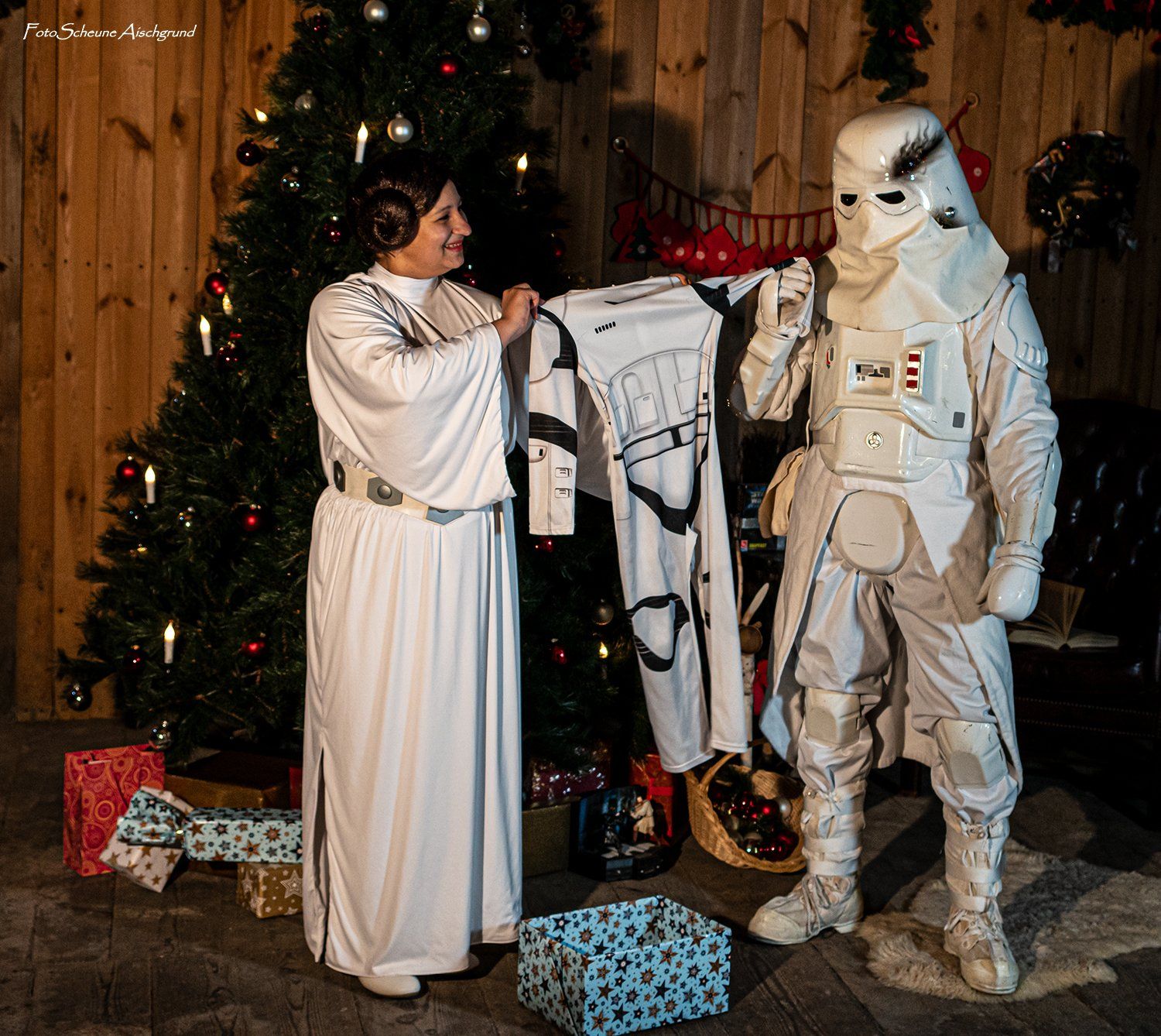 Star Wars; Christmas; Weihnachten; xmas; Scheune; Scheunenshooting; Leia; Snowtrooper;