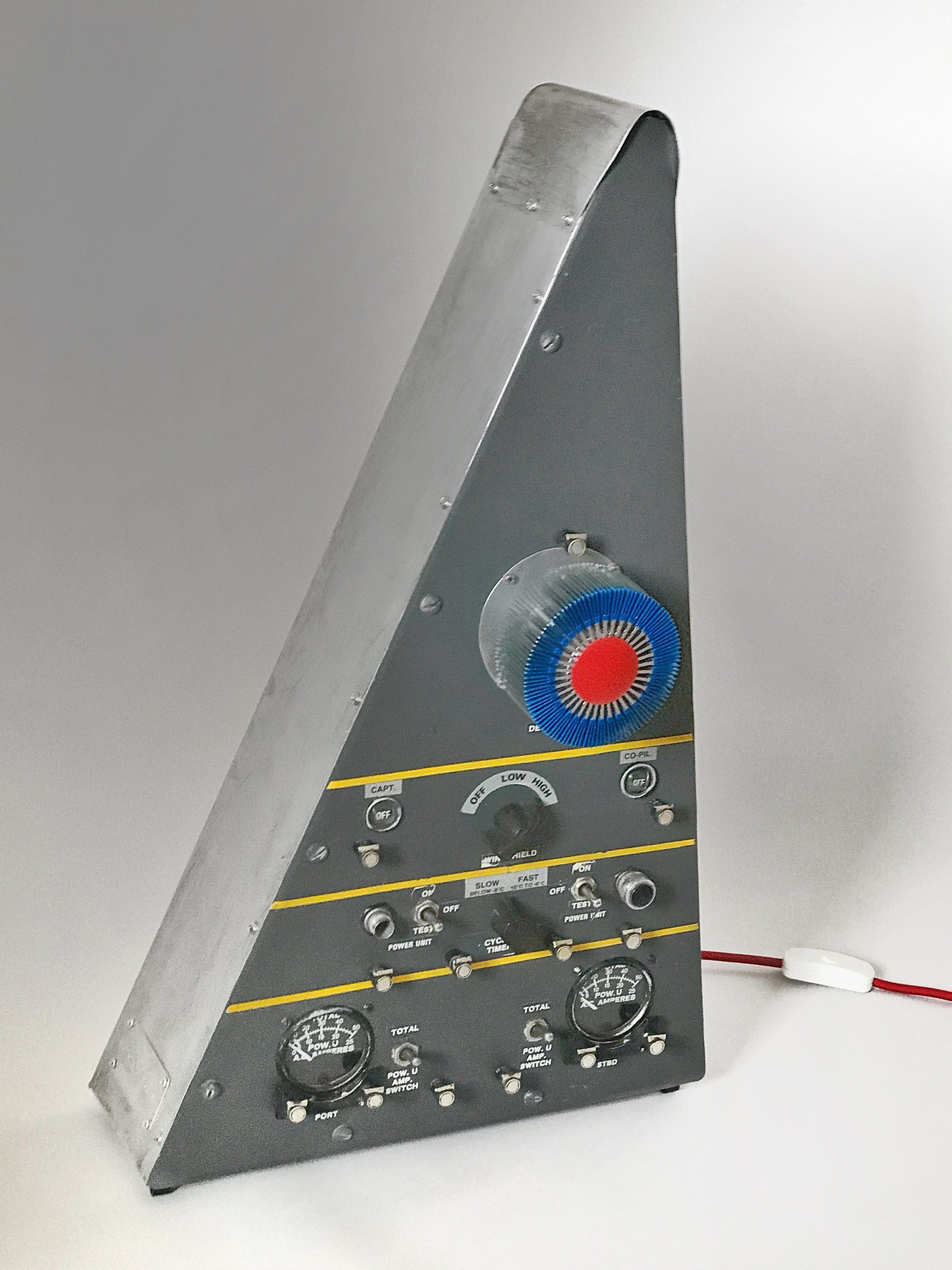 Style Classics Cockpit Leuchte Möbel aus Flugzeugteilen, Autos, Schiffen