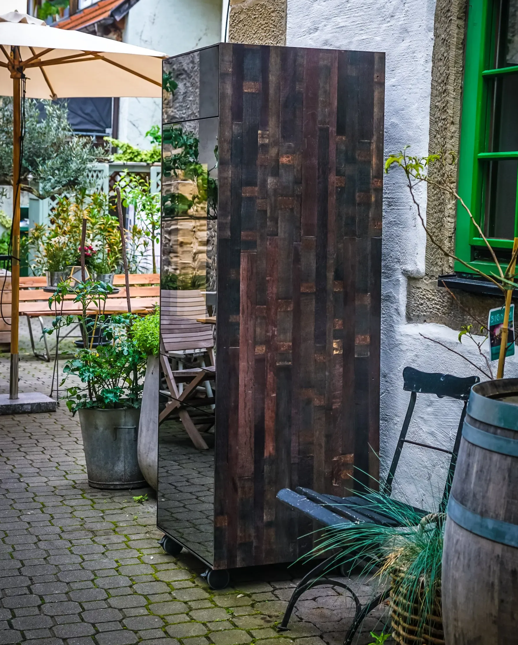 Weintemperierschrank Weinwohnen Winzer WeingutWeinschrank nachhaltig individuell