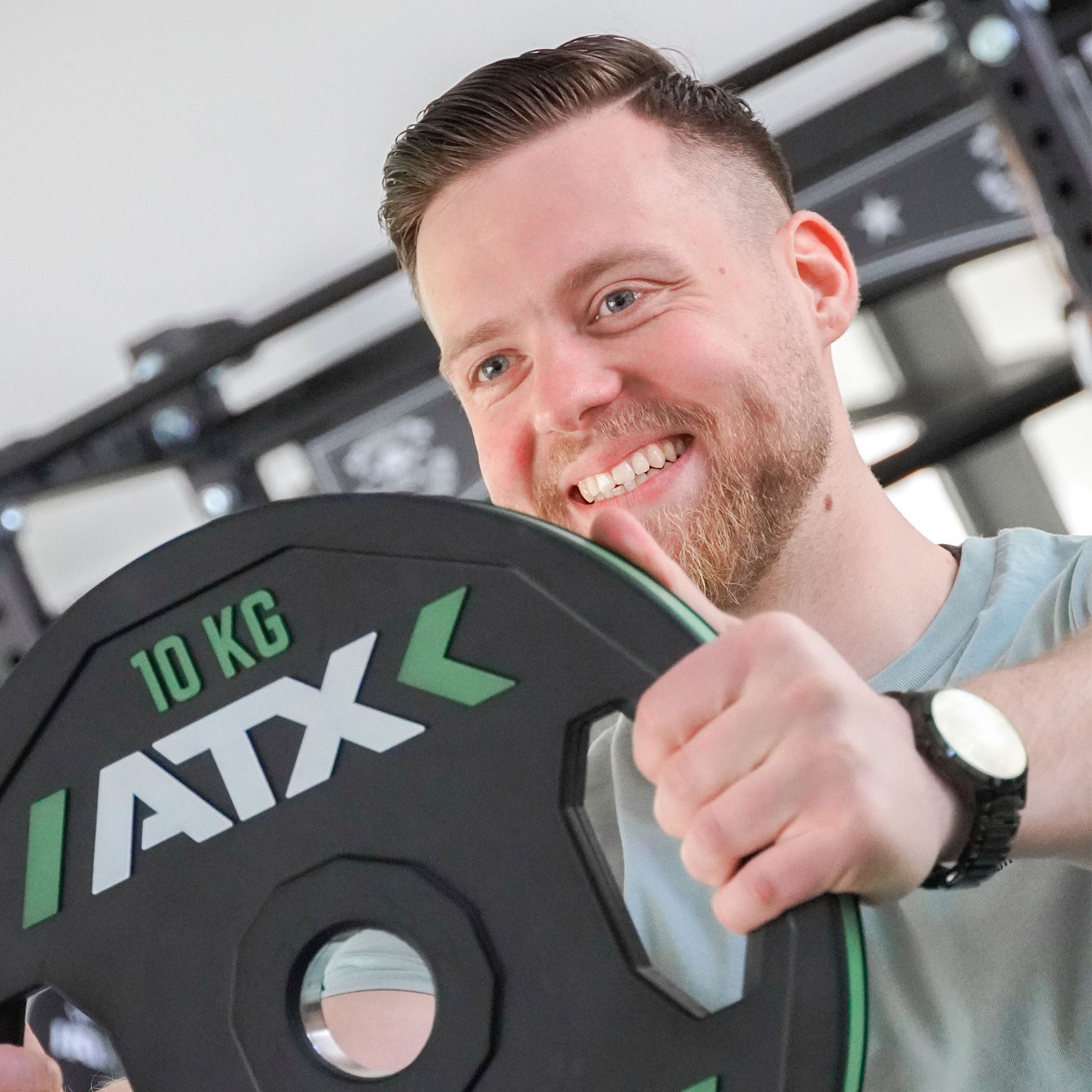 Foto von Personal Trainer Dominik Nitsche von Physio + Training im Dobbenviertel in Oldenburg