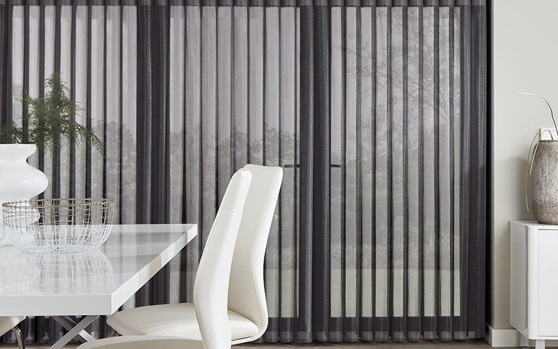 Blinds in Edinburgh, window blinds and window shutters Call Big John