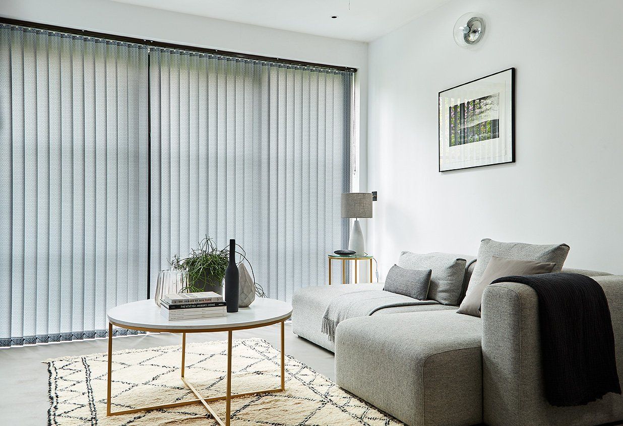 Blinds in Edinburgh, window blinds and window shutters Call Big John
