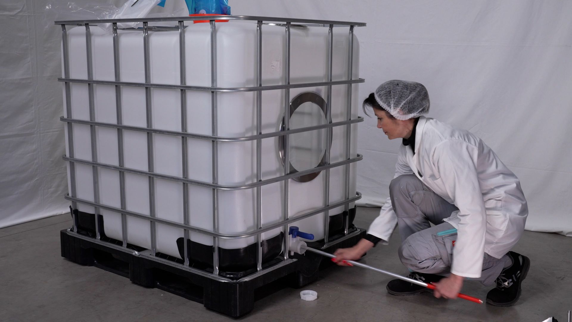 IBC Inliner Auslaufschlauch montieren