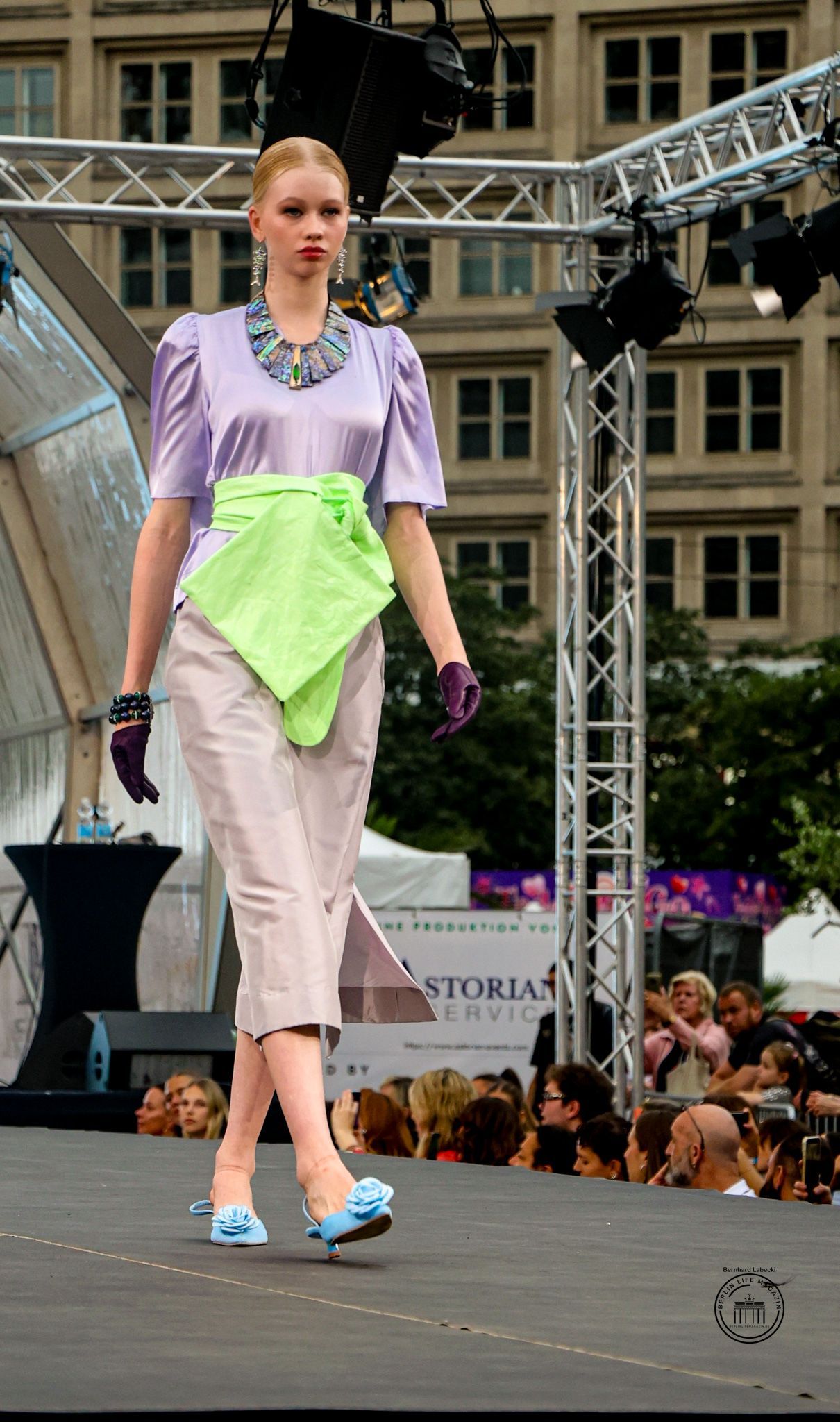 FASHION OPEN AIR 2026
BERLIN LIFE MAGAZIN
©Bernhard Labecki
Pressefotos