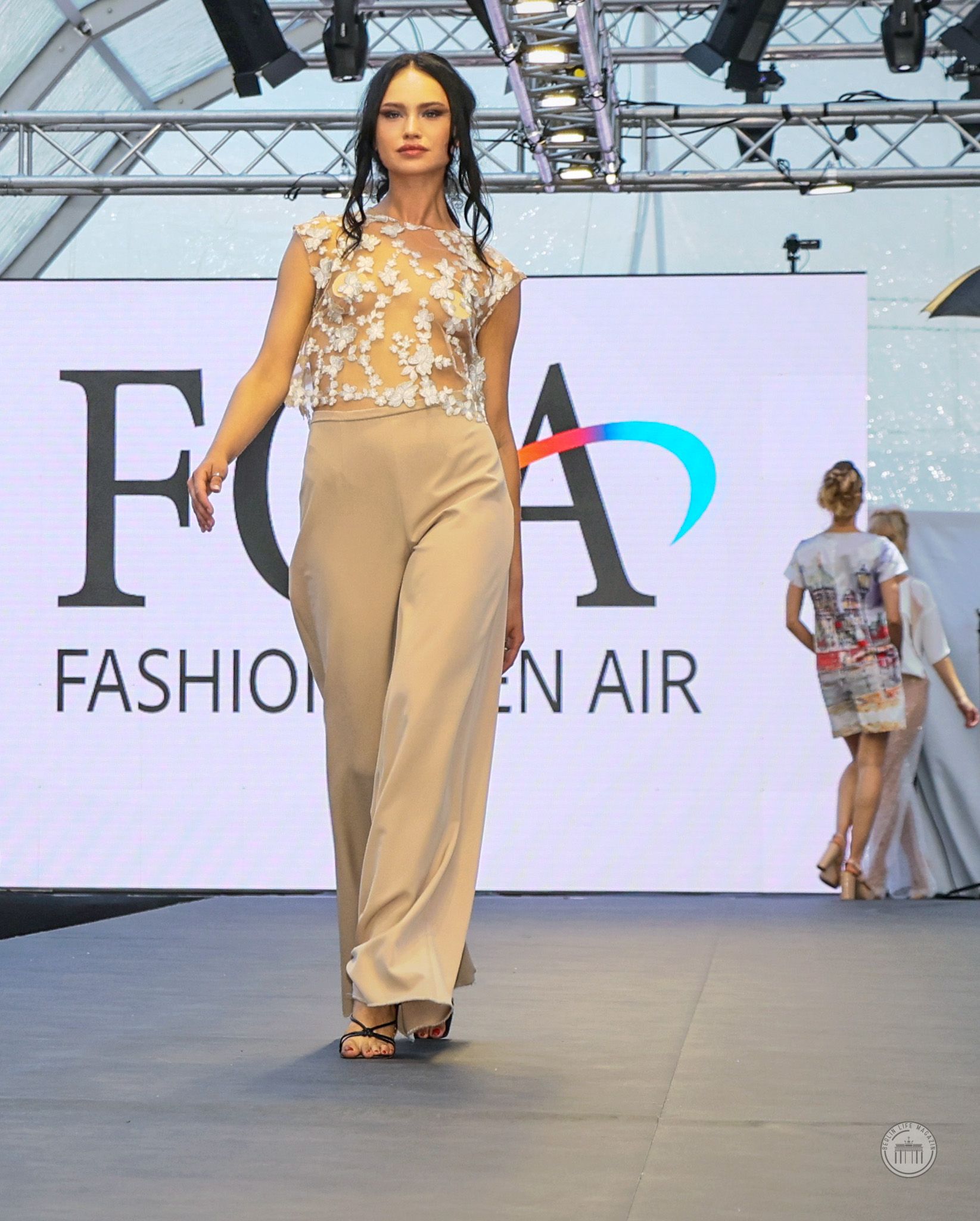 ANGELIKA HIRSCHLER
Tailormade
©Bernhard Labecki
BERLIN LIFE MAGAZIN