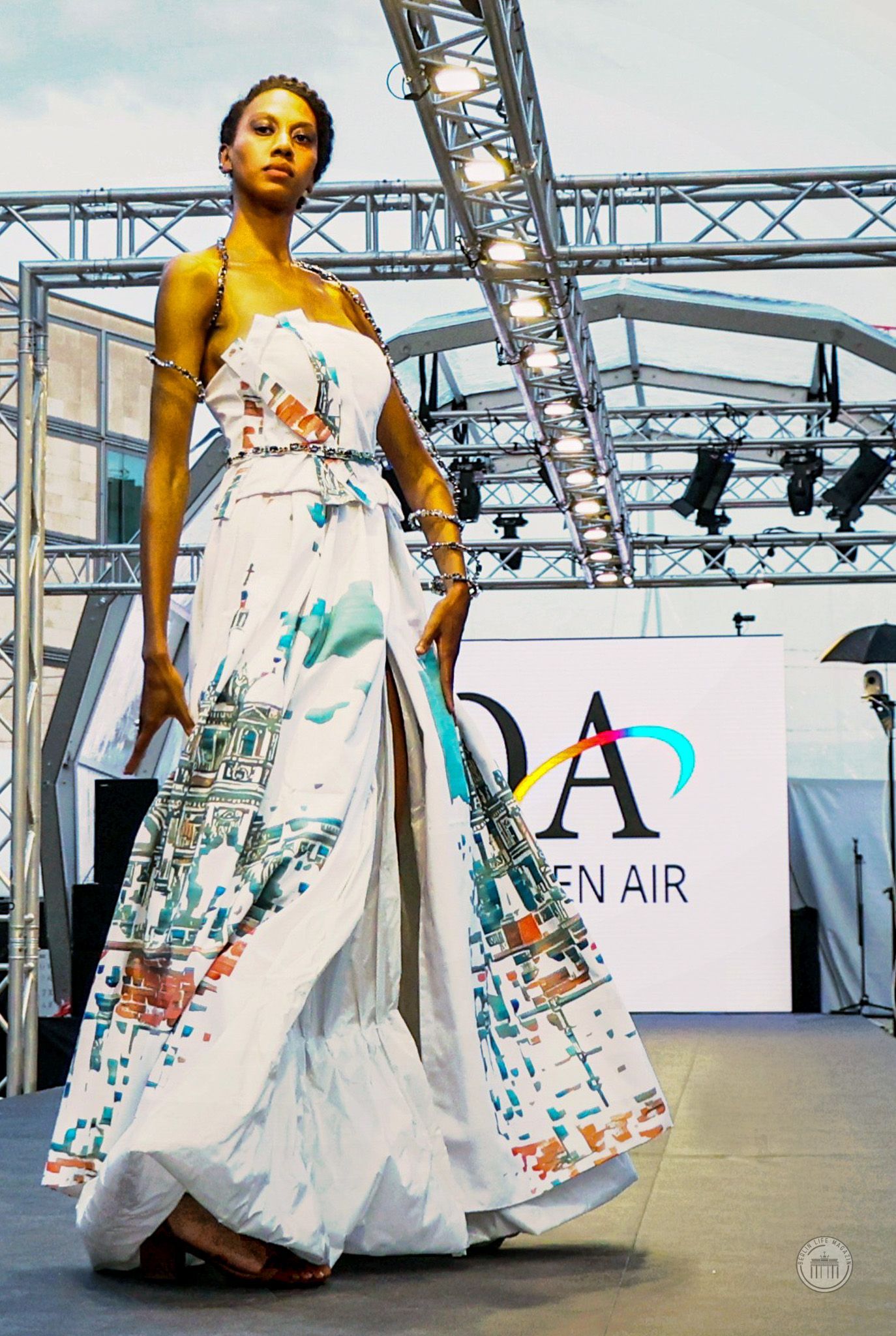 ANGELIKA HIRSCHLER
Tailormade
©Bernhard Labecki
BERLIN LIFE MAGAZIN