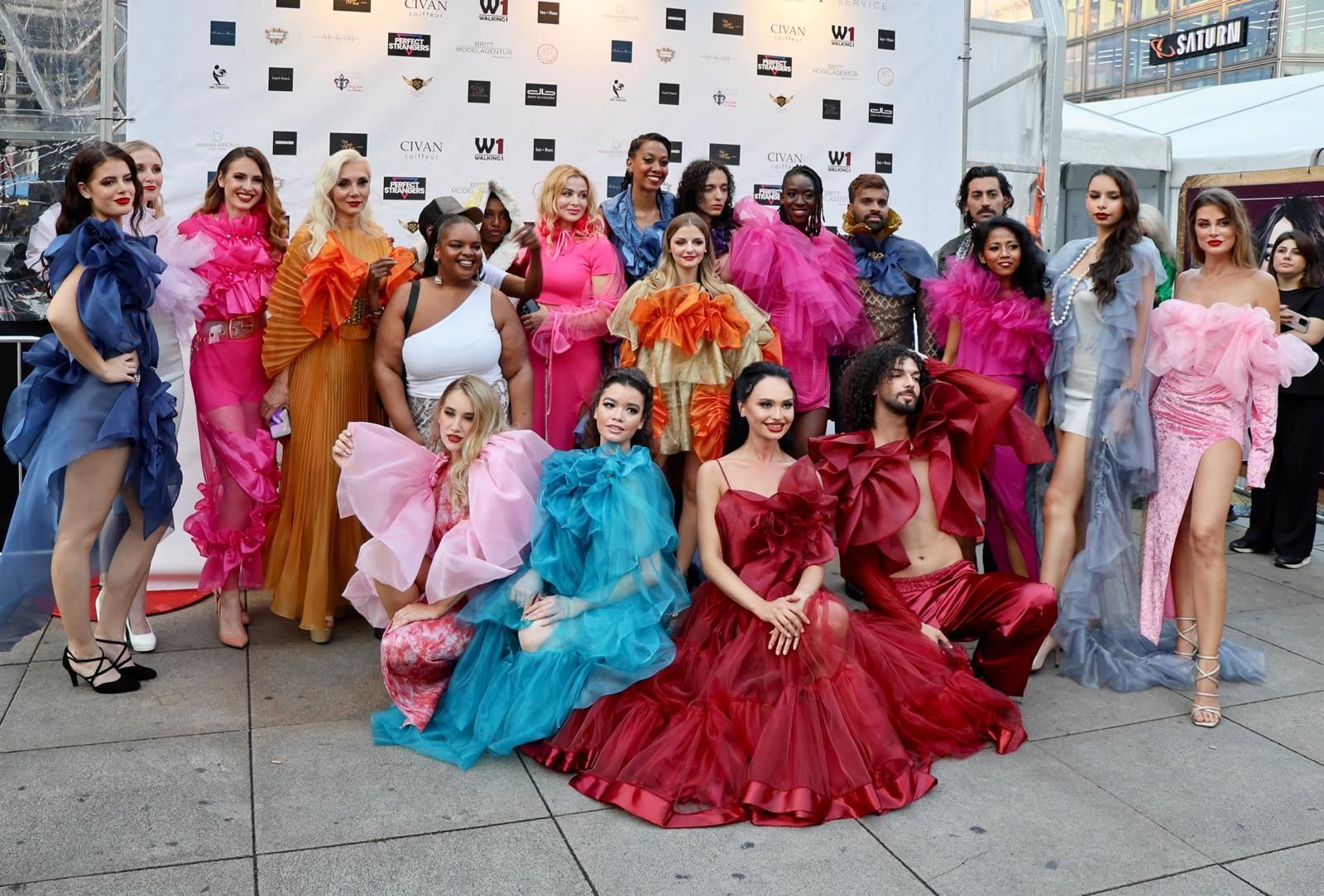 OLGA VIKTORIA
MODE DESIGN FOTOGRAFIE
©Bernhard Labecki
BERLIN LIFE MAGAZIN