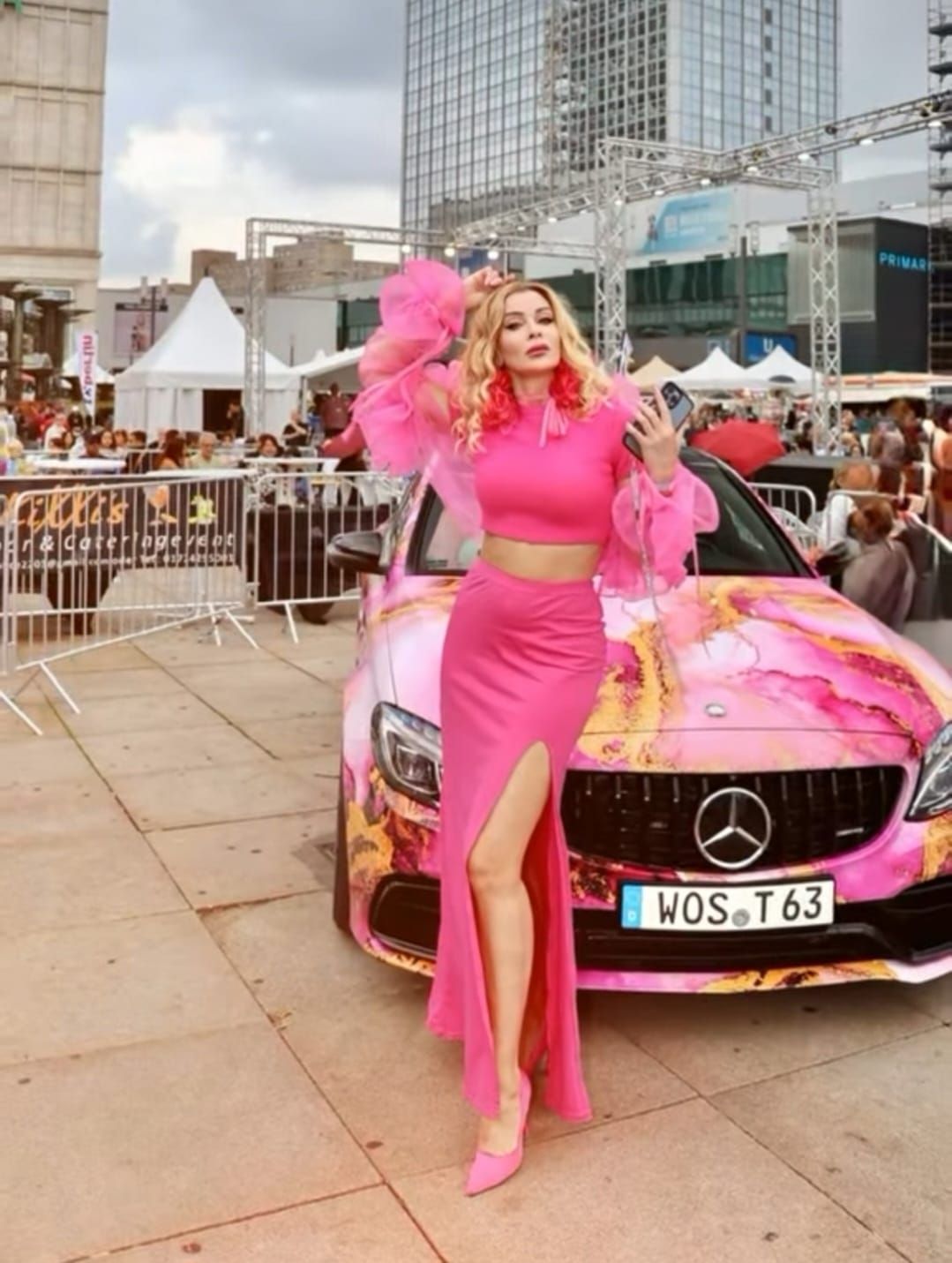 OLGA VIKTORIA
MODE DESIGN FOTOGRAFIE
©Bernhard Labecki
BERLIN LIFE MAGAZIN