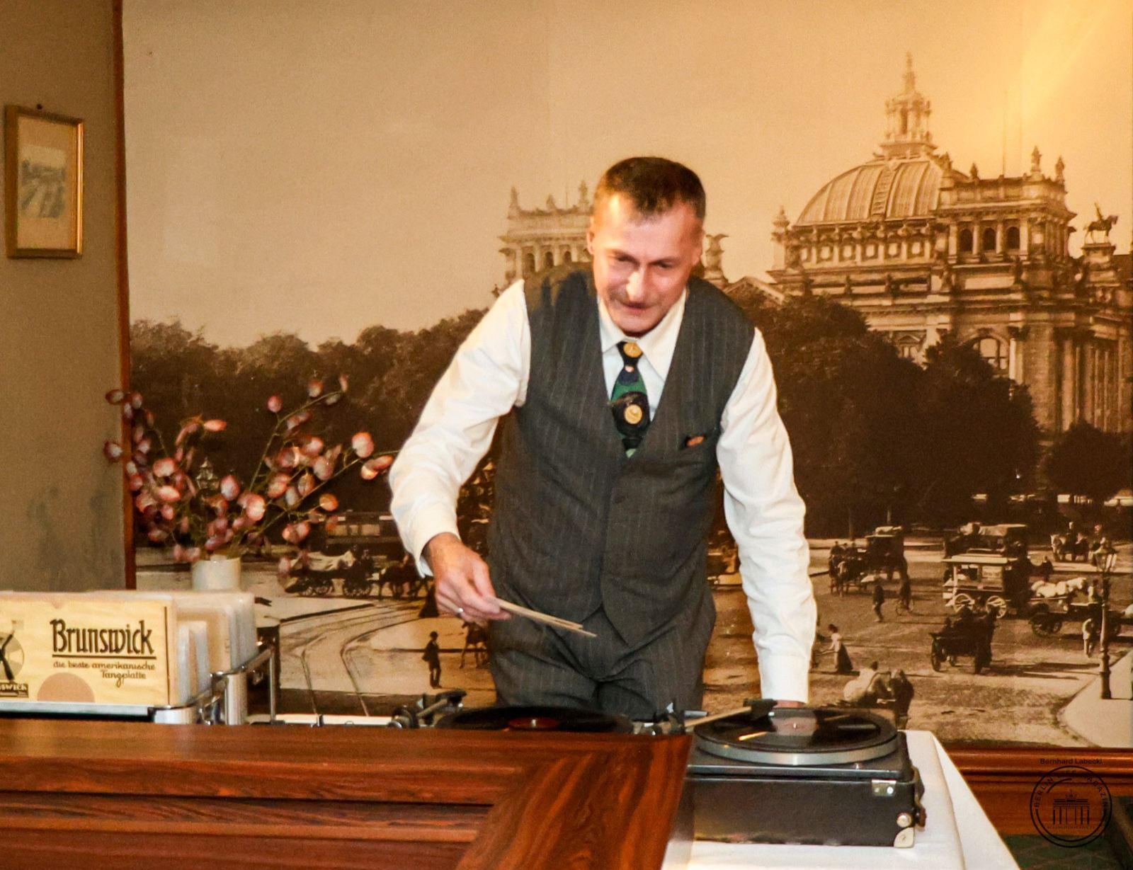 Berliner Krokodil Gin Event 2026
International Club Berlin
©Bernhard Labecki
BERLIN LIFE MAGAZIN