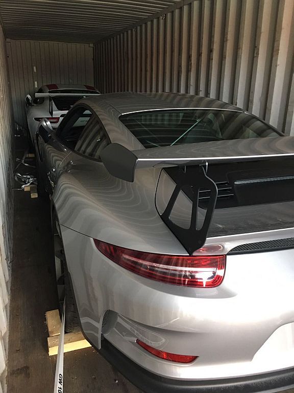 2 Porsche GT3 RS net export Service to China