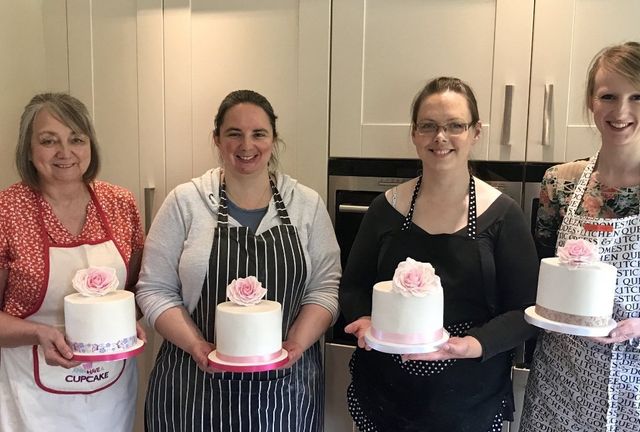 Cupcake Decorating Class Brisbane | Events | ClassBento