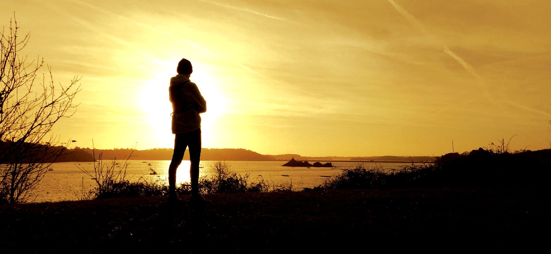 Laufen bei Sonnenaufgang in Saint Malo